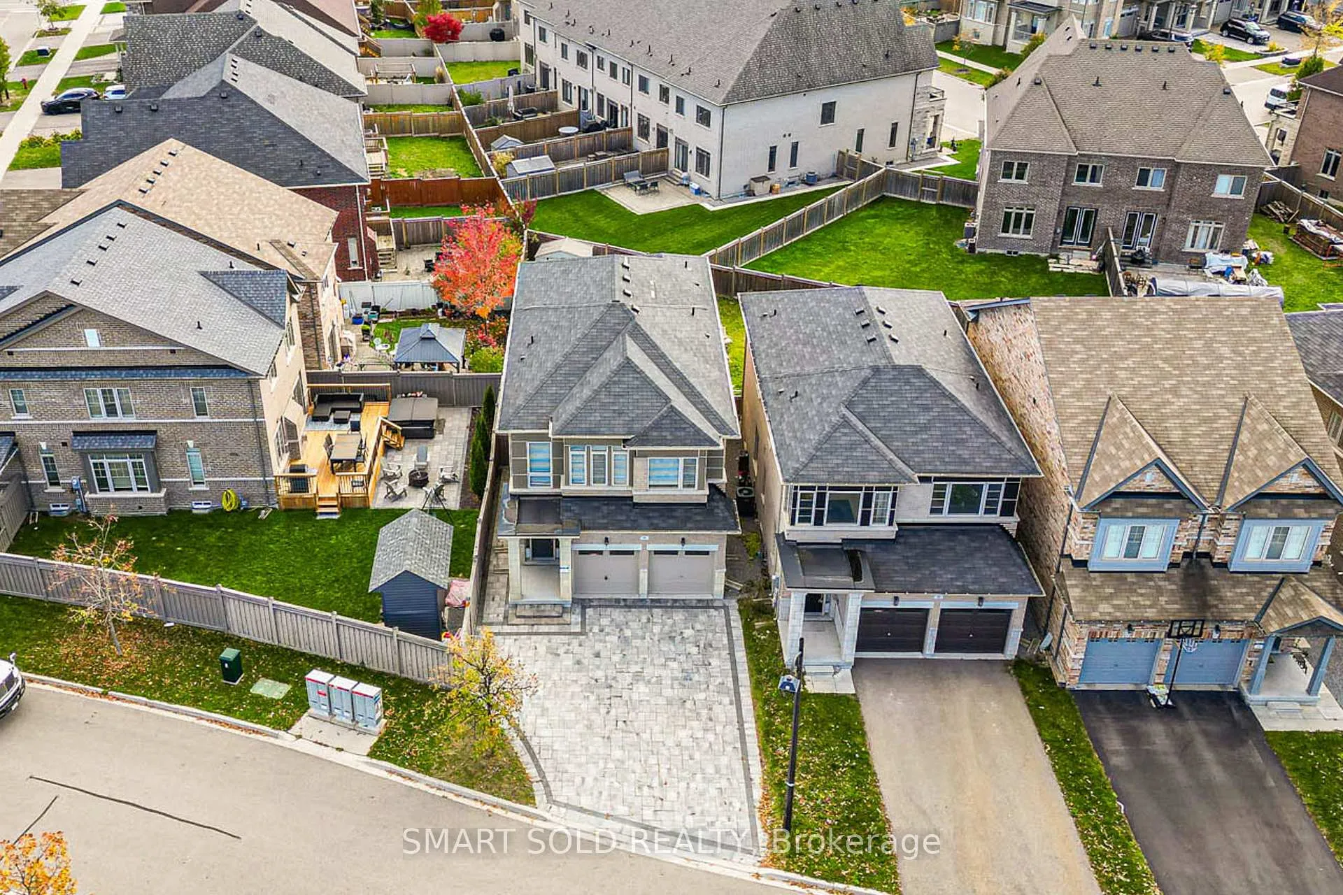 Photo 37 of 99 Chouinard Way, Aurora, Rural Aurora — HOMEH
