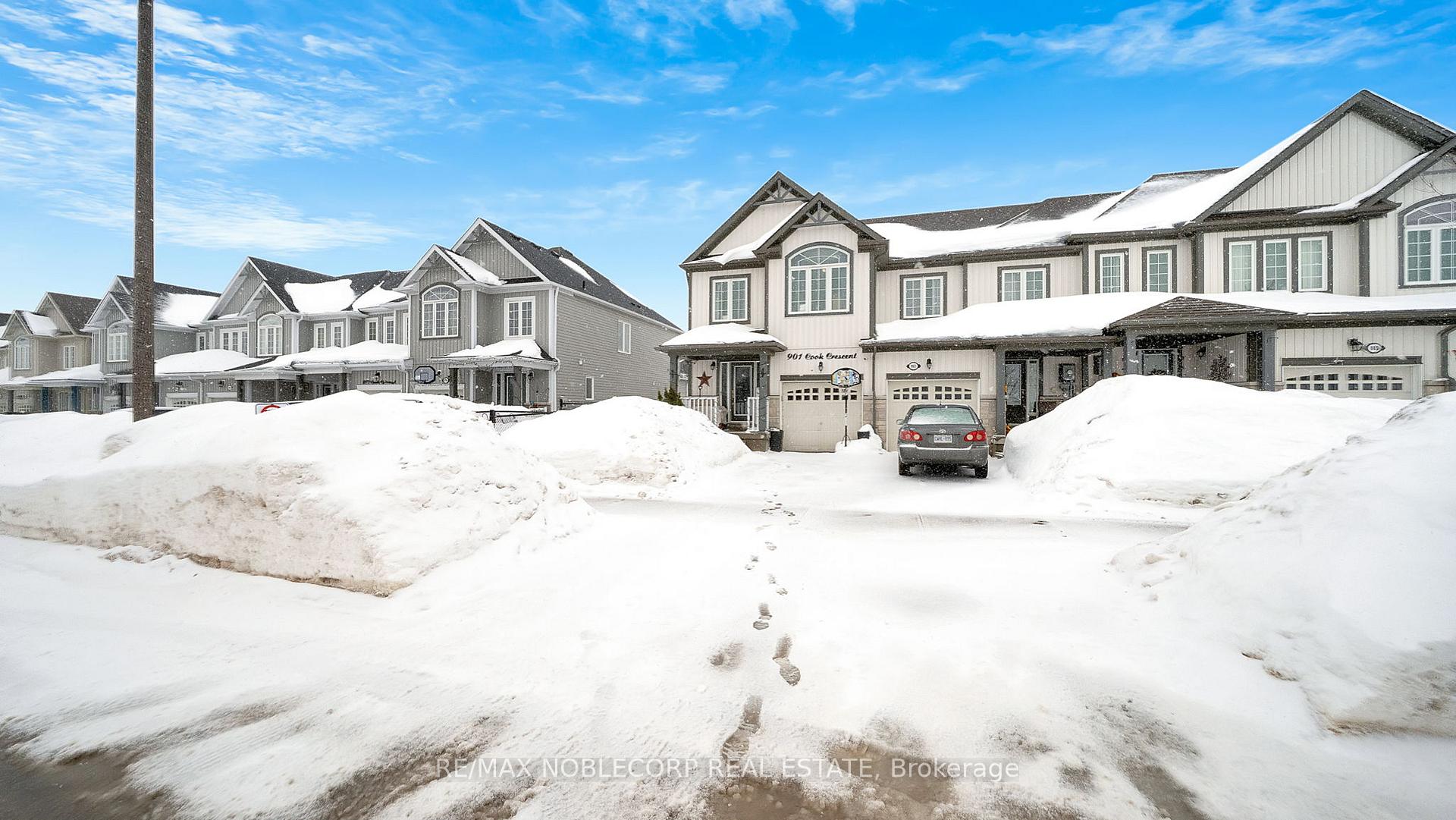 Photo 2 of 901 Cook Crescent, Shelburne — HOMEH