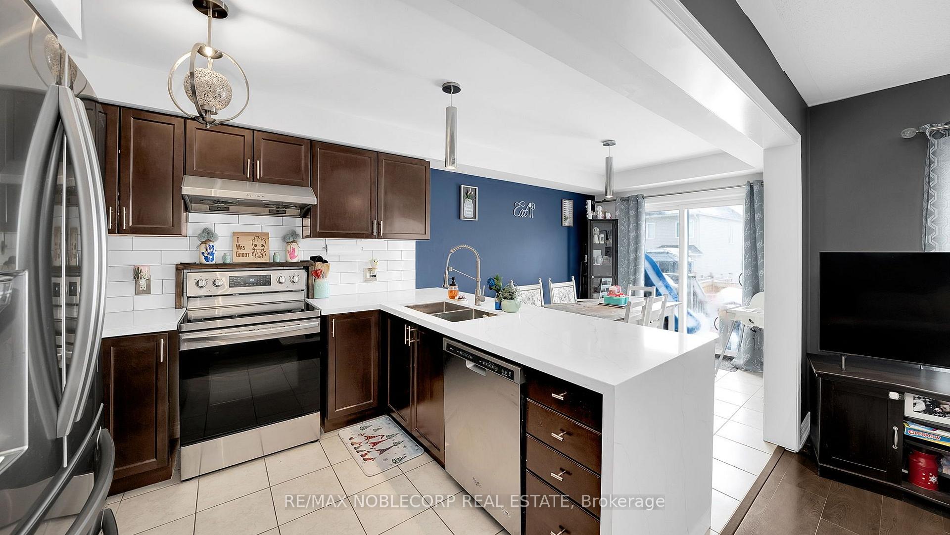 Photo 11 of 901 Cook Crescent, Shelburne — HOMEH