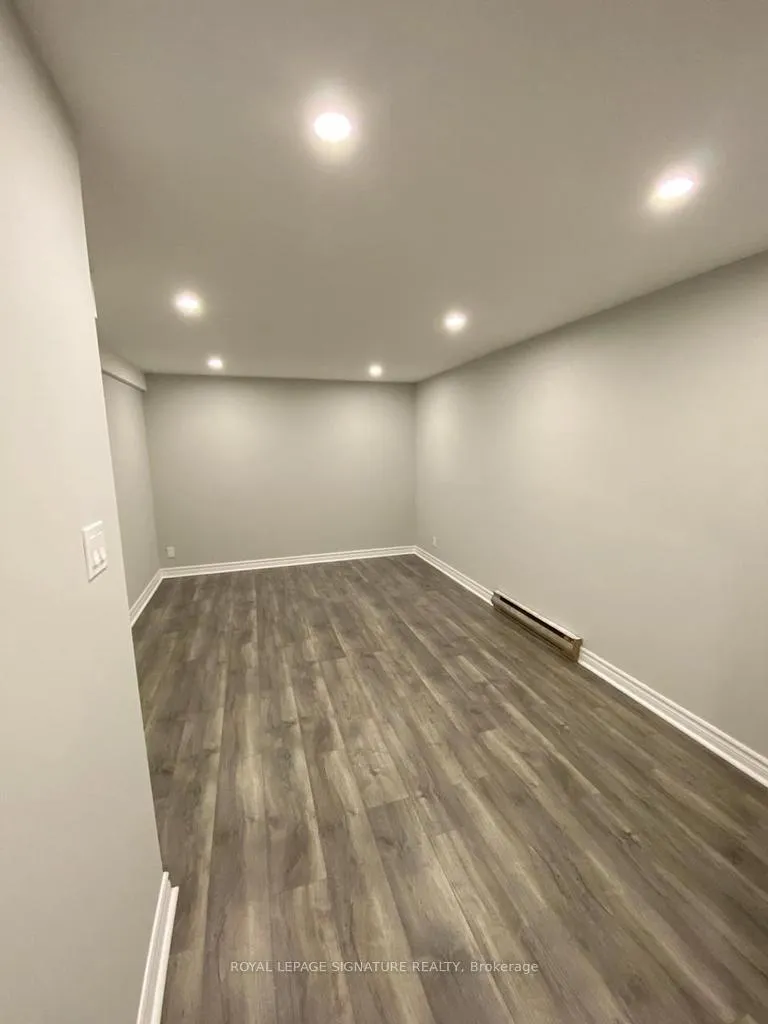 Photo 1 of 48 Homefield Square, Clarington, Courtice — HOMEH