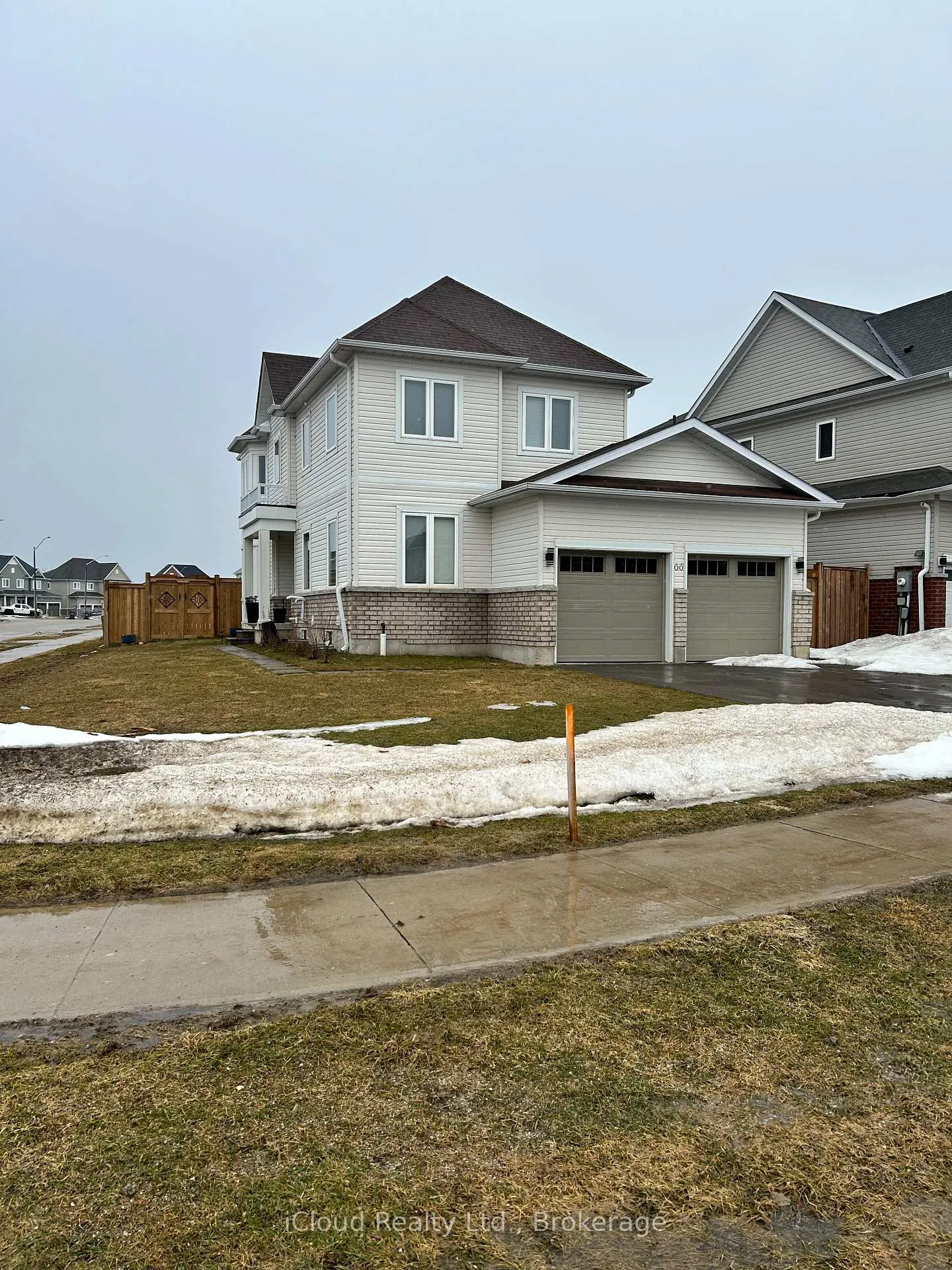 Photo 2 of 66 Todd Crescent, Southgate — HOMEH