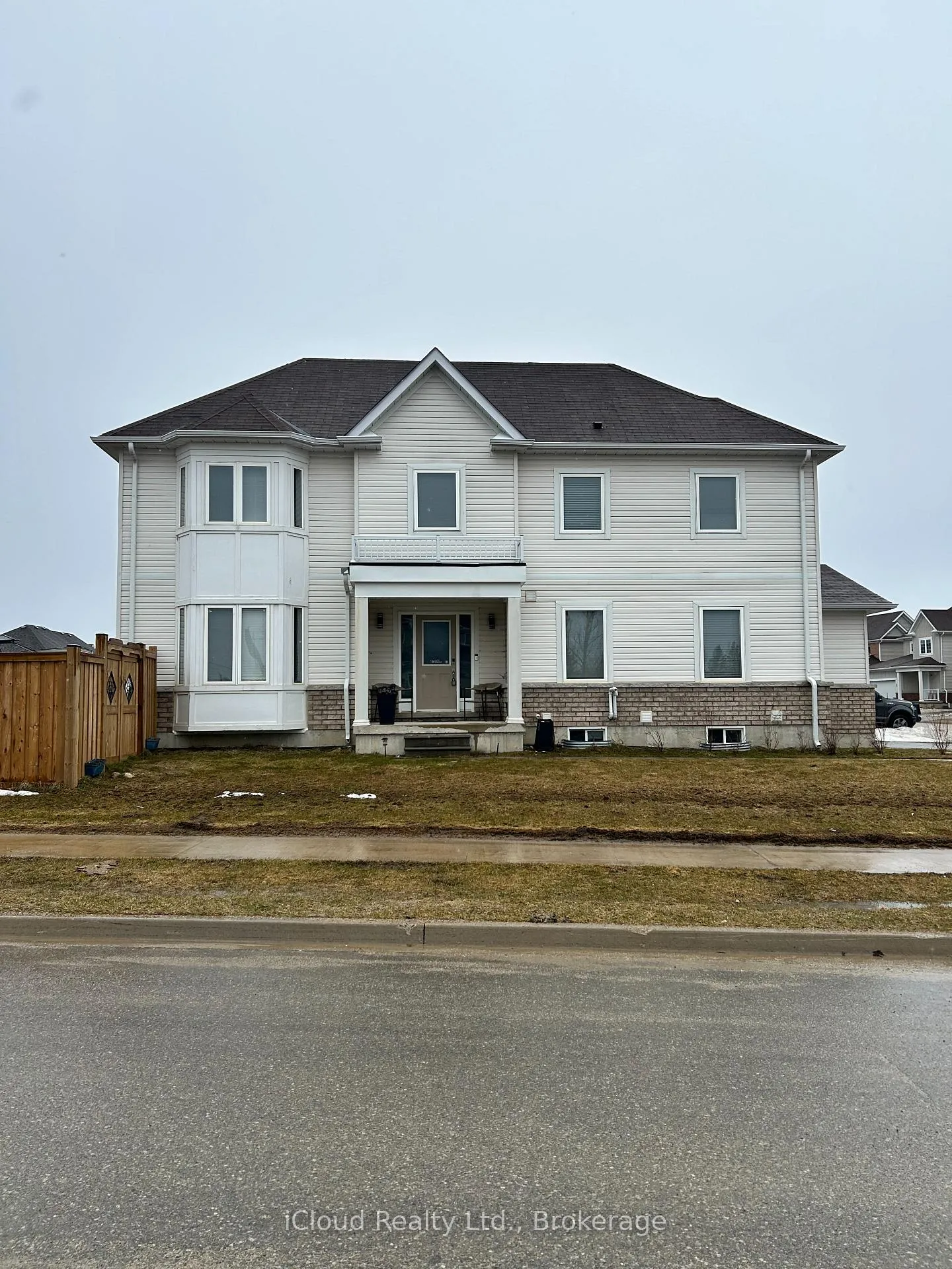 Photo 3 of 66 Todd Crescent, Southgate — HOMEH