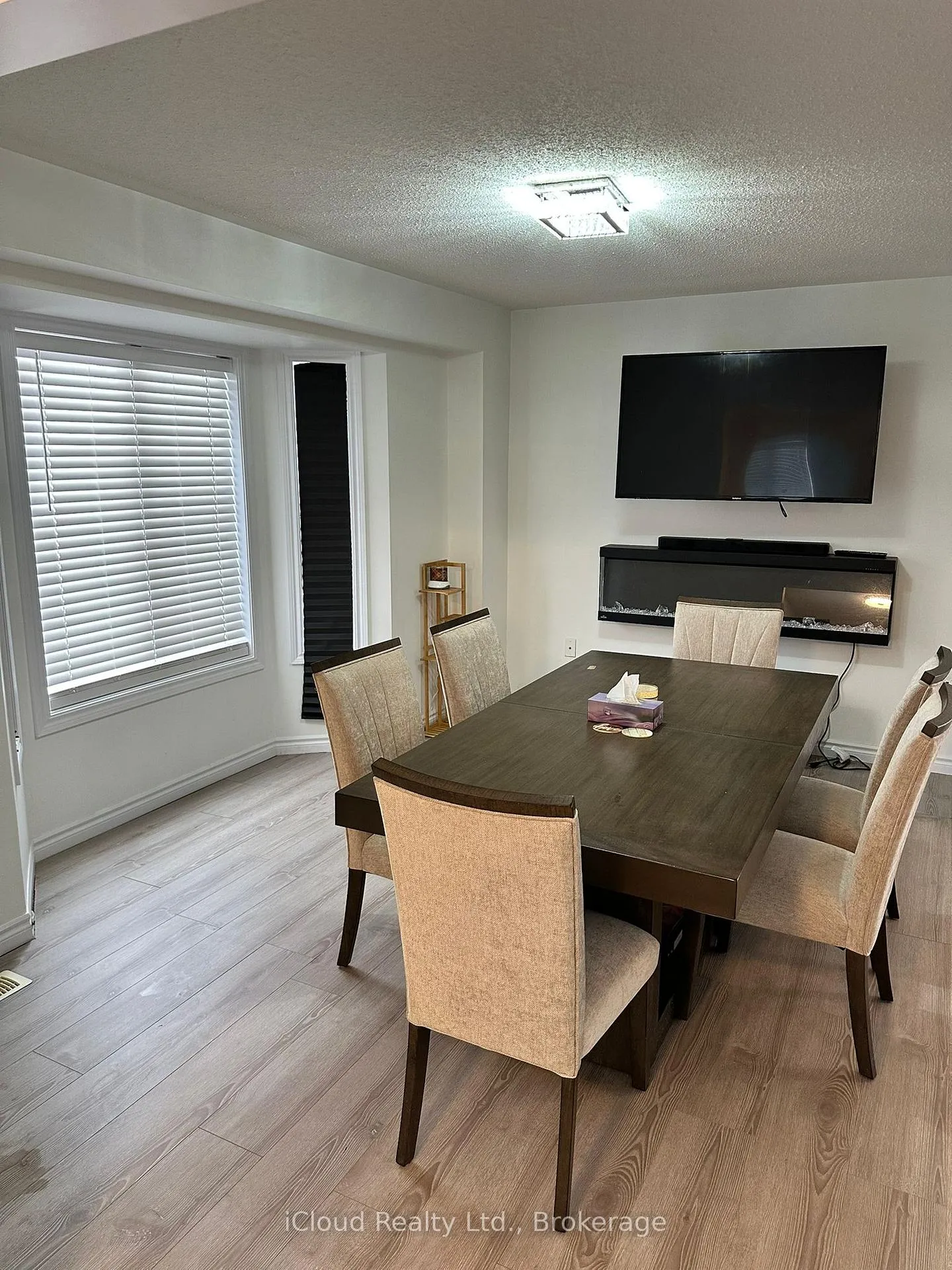 Photo 8 of 66 Todd Crescent, Southgate — HOMEH