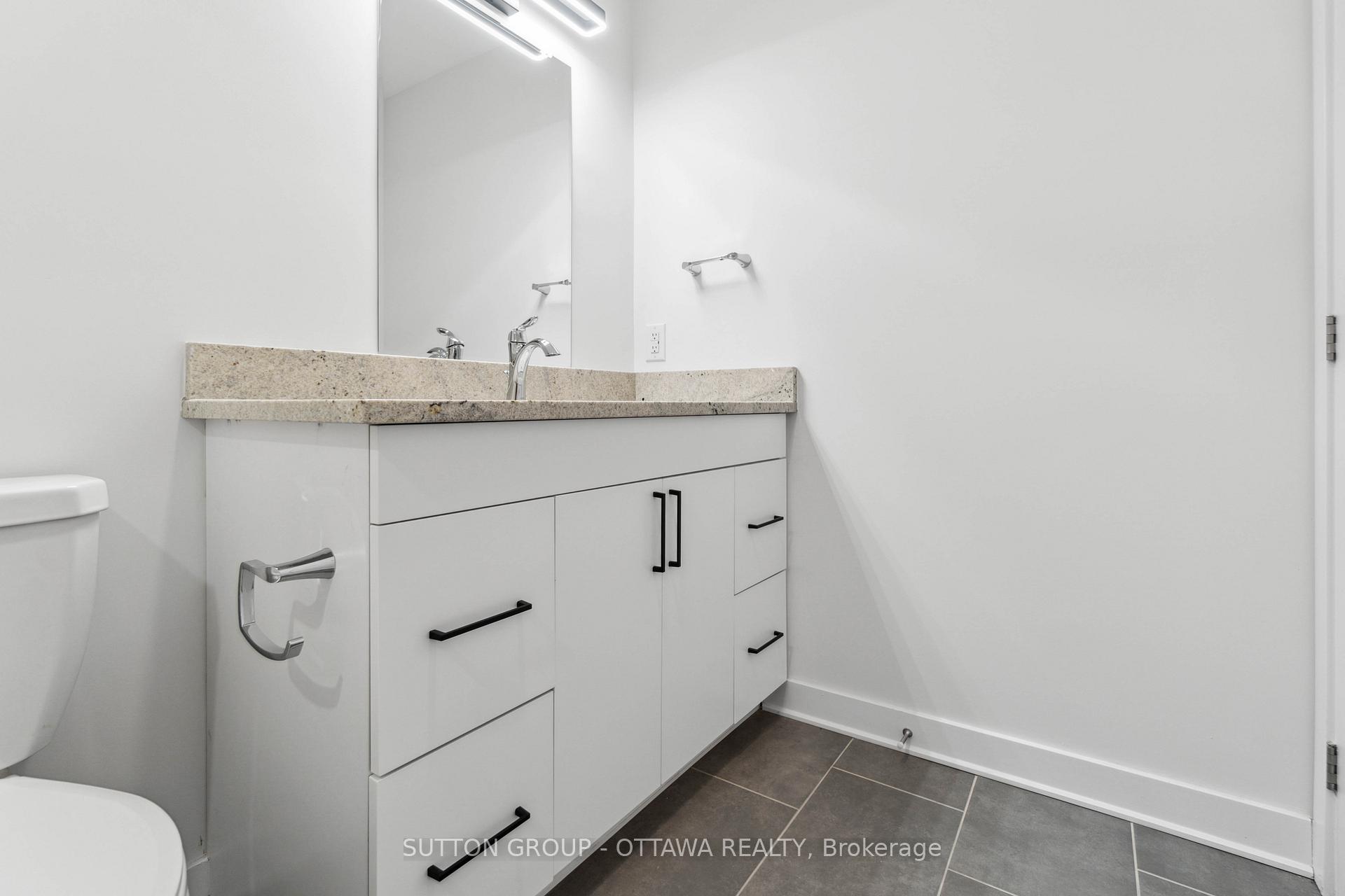 Photo 10 of Unit 411, 7 Maple Avenue, Smiths Falls — HOMEH
