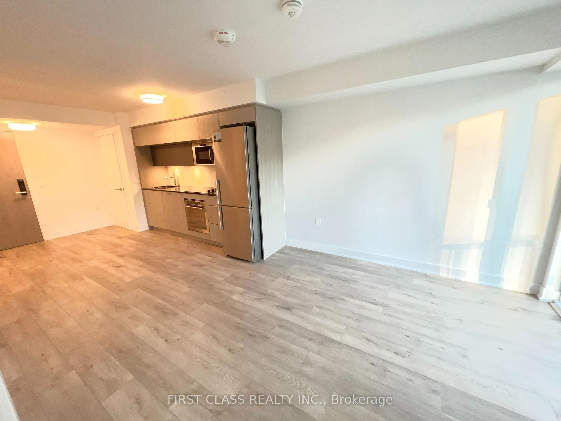 Photo 2 of Unit 1021, 585 Bloor E. Street E, Toronto, North St. James Town — HOMEH