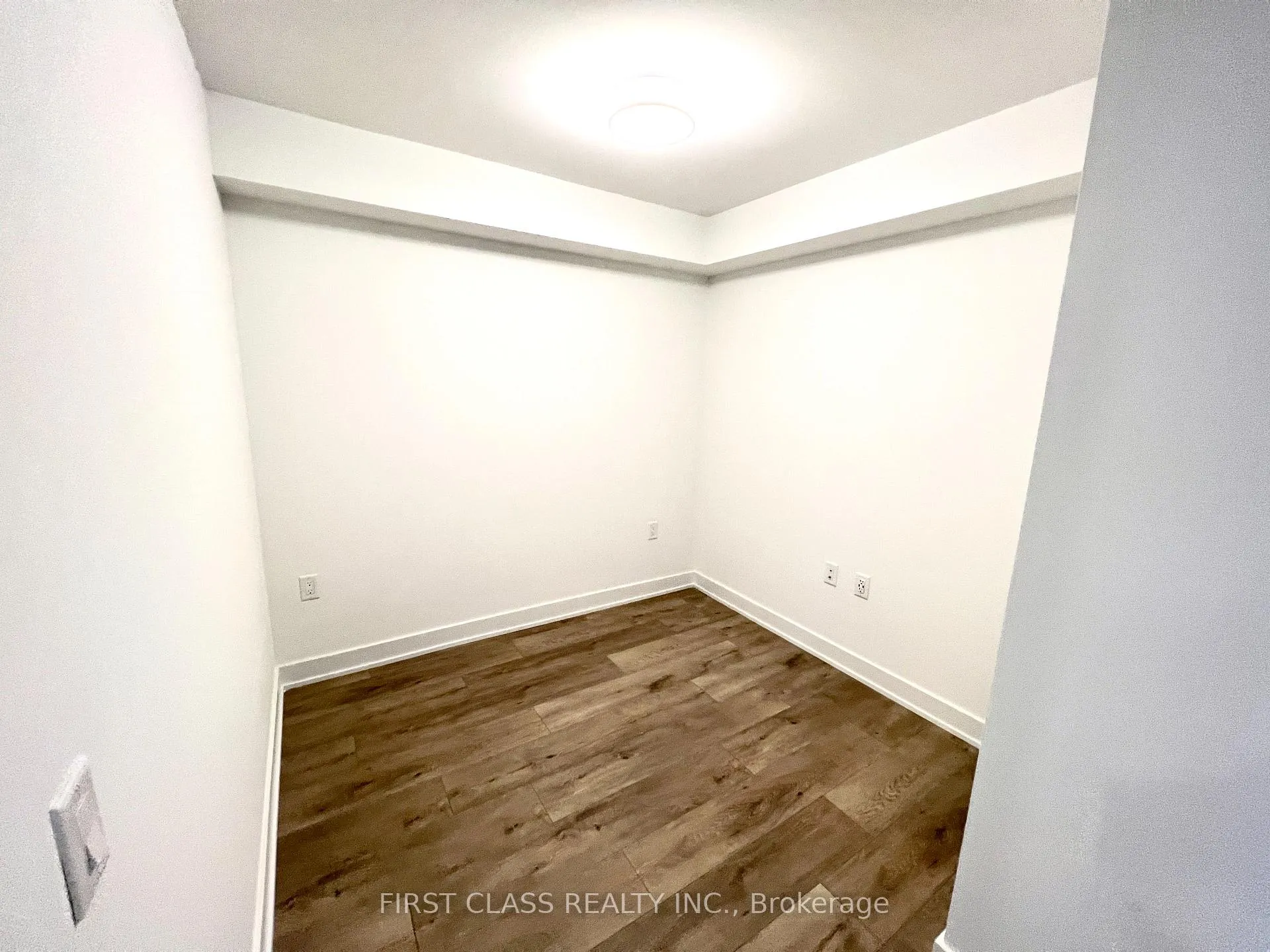 Photo 10 of Unit 1021, 585 Bloor E. Street E, Toronto, North St. James Town — HOMEH