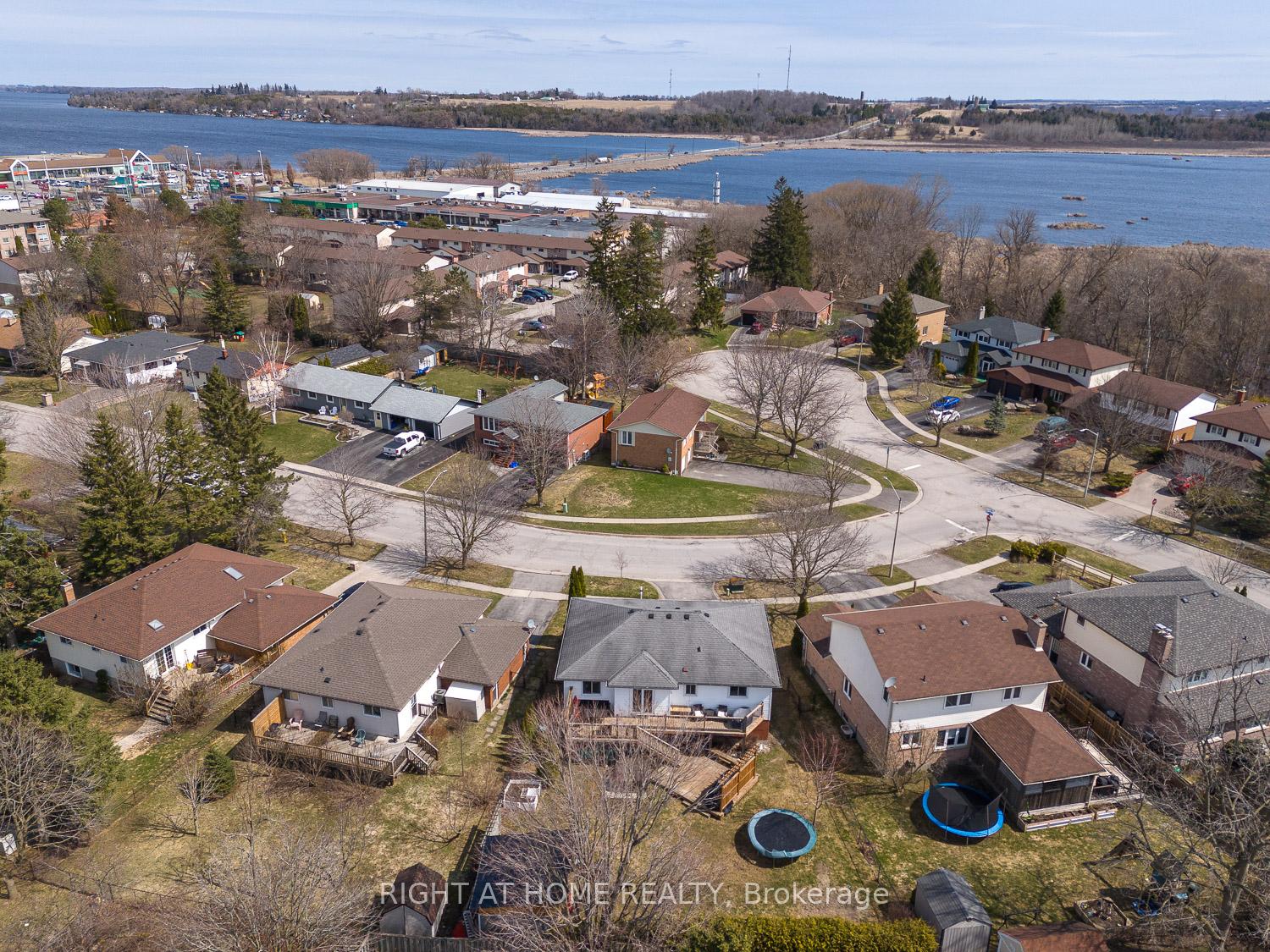 Photo 35 of 84 Carnegie Street, Scugog, Port Perry — HOMEH