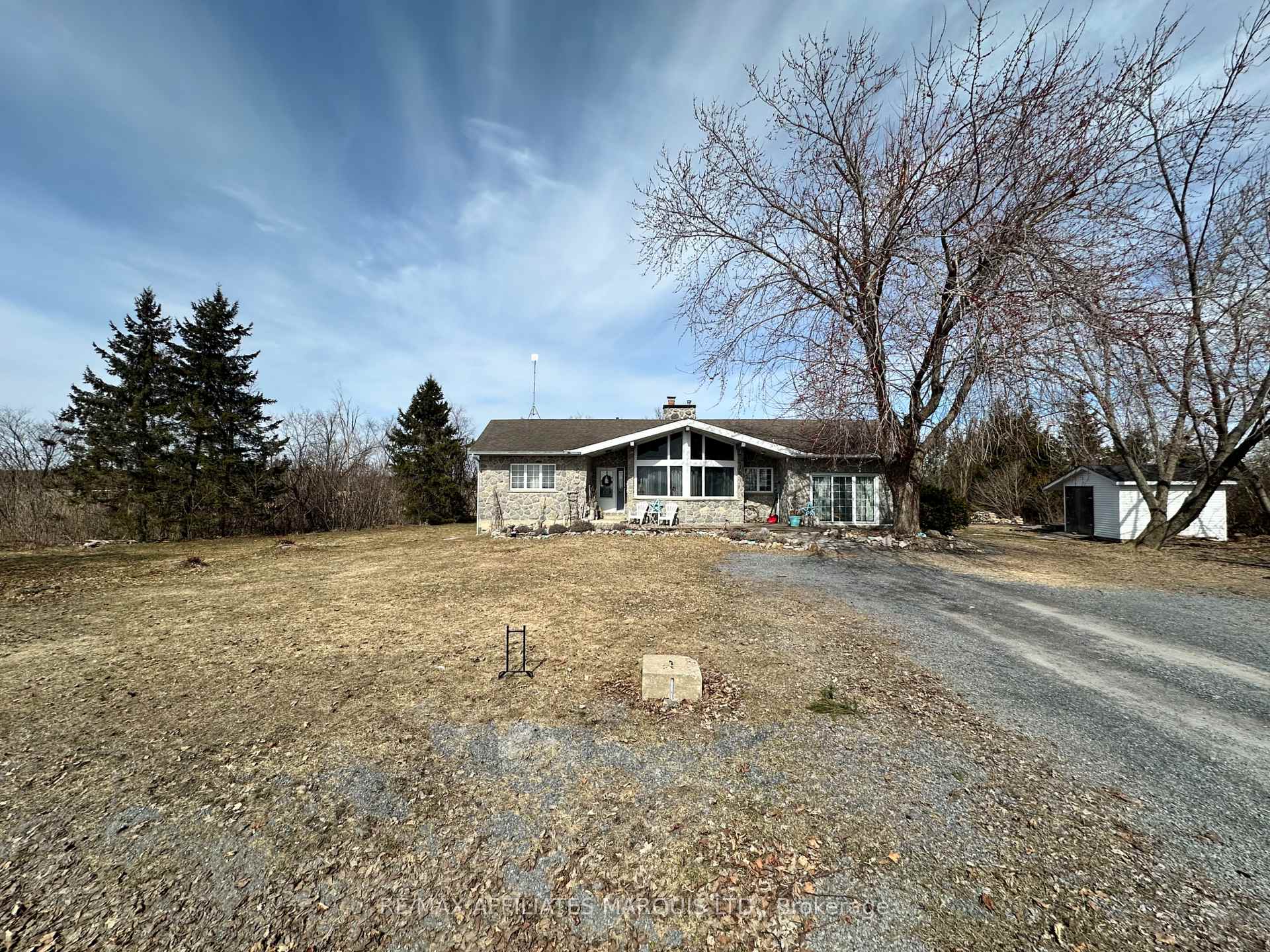 Photo 2 of 19791 County 18 Road, South Glengarry, South Glengarry (Charlottenburgh) Twp — HOMEH