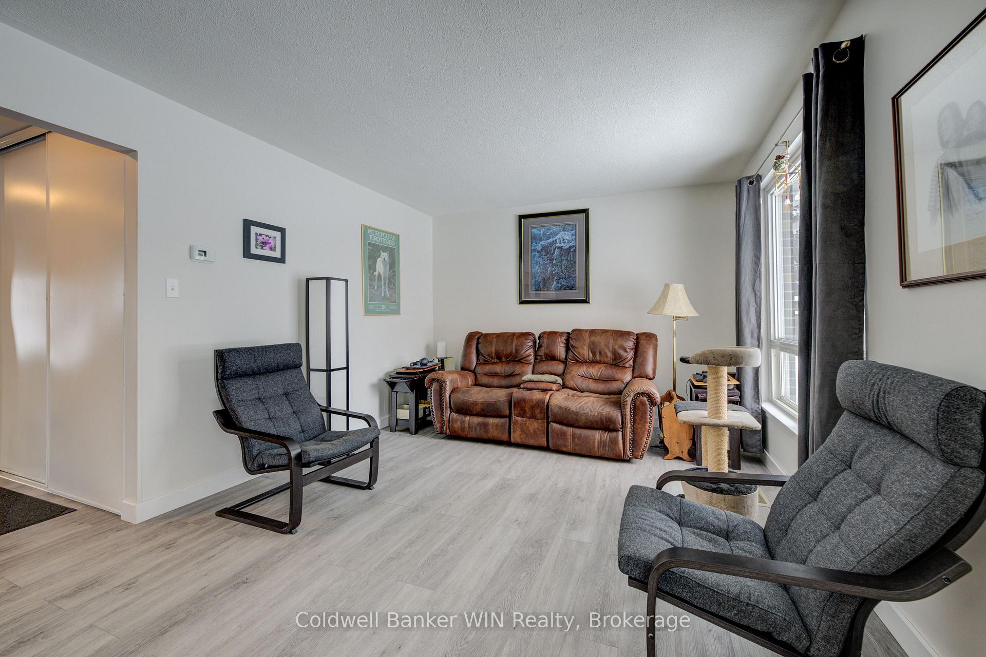 Photo 3 of 123 Ann Street, Shelburne — HOMEH