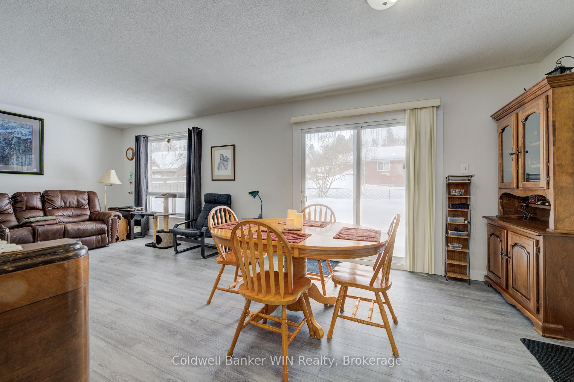 Photo 5 of 123 Ann Street, Shelburne — HOMEH