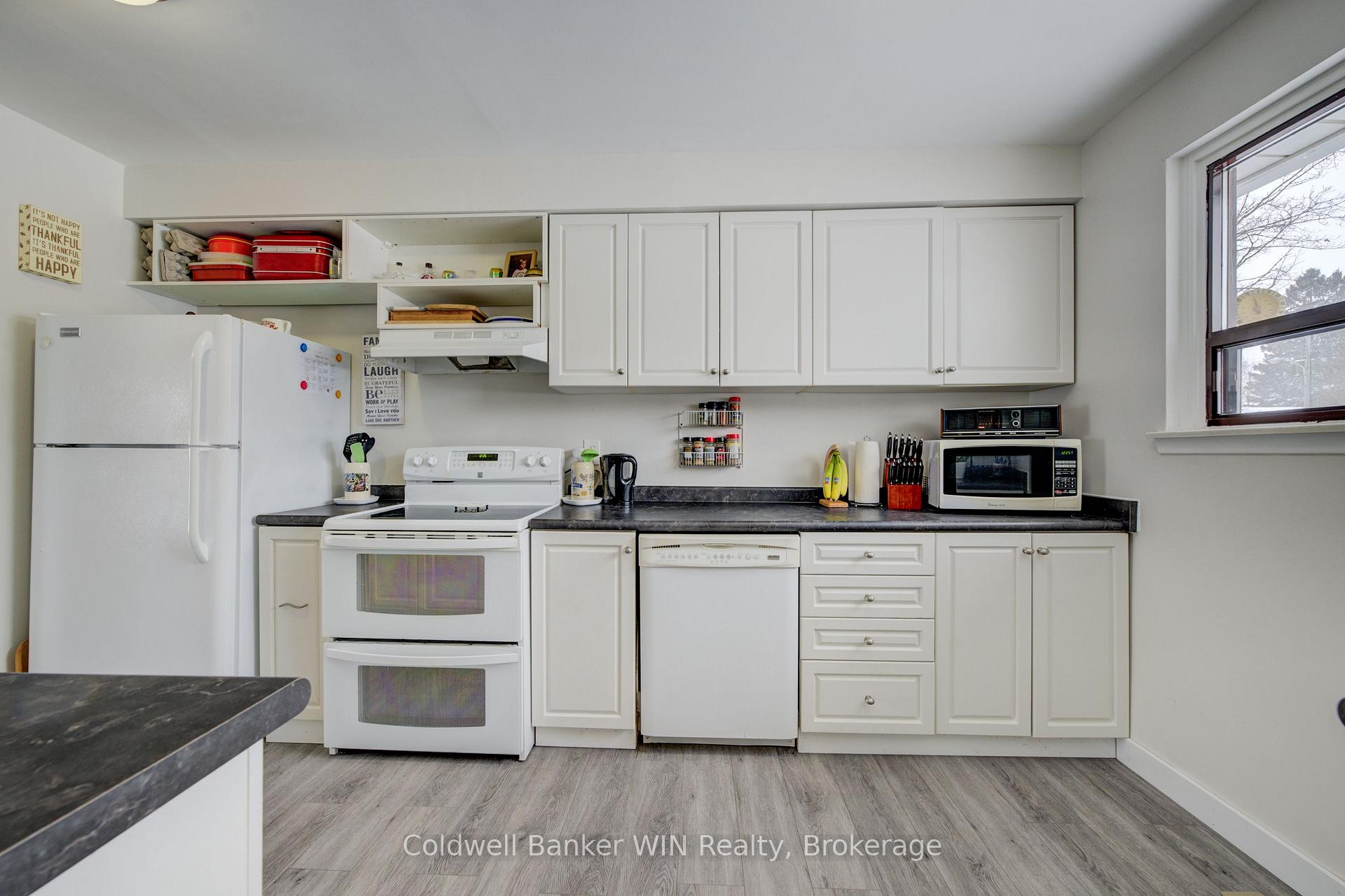Photo 8 of 123 Ann Street, Shelburne — HOMEH