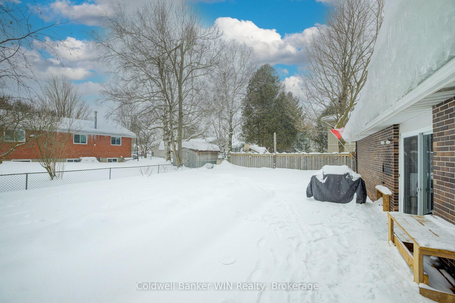 Photo 20 of 123 Ann Street, Shelburne — HOMEH