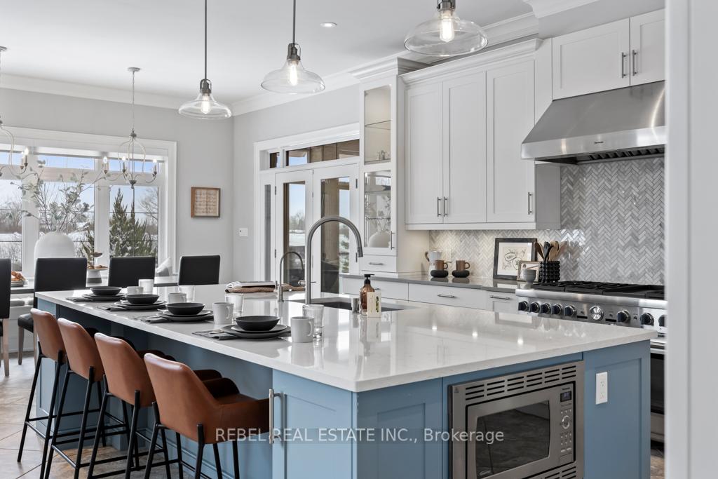 Photo 17 of 27 Clyde Court, Scugog, Port Perry — HOMEH