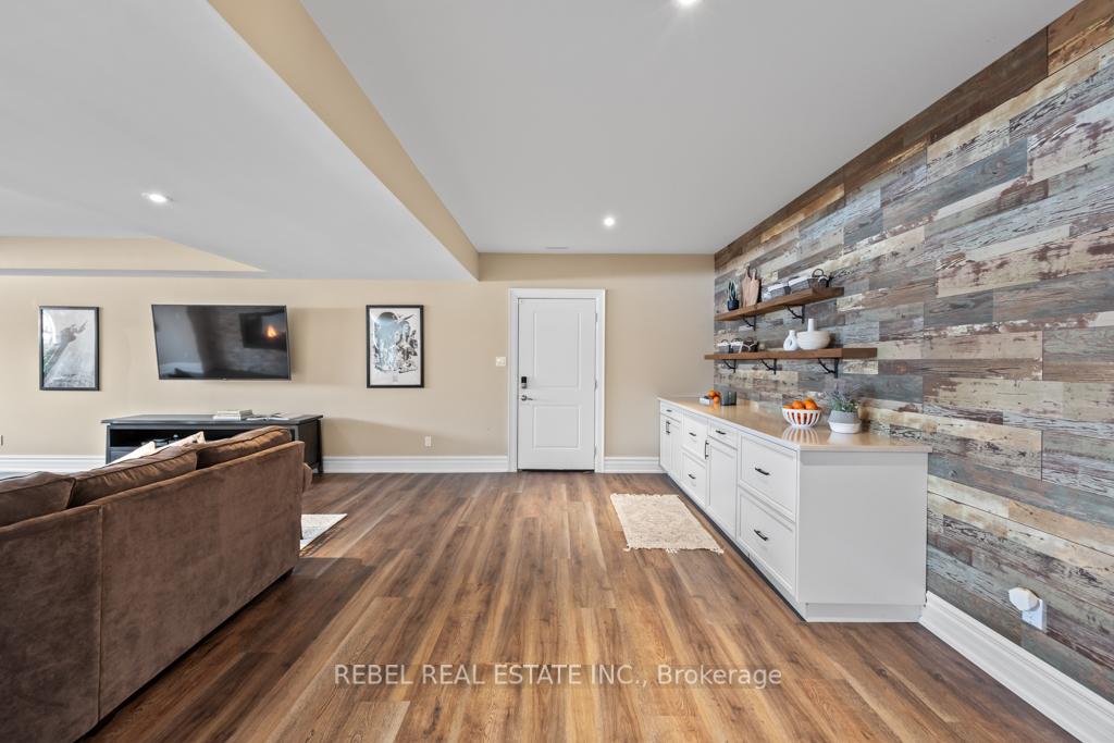 Photo 35 of 27 Clyde Court, Scugog, Port Perry — HOMEH