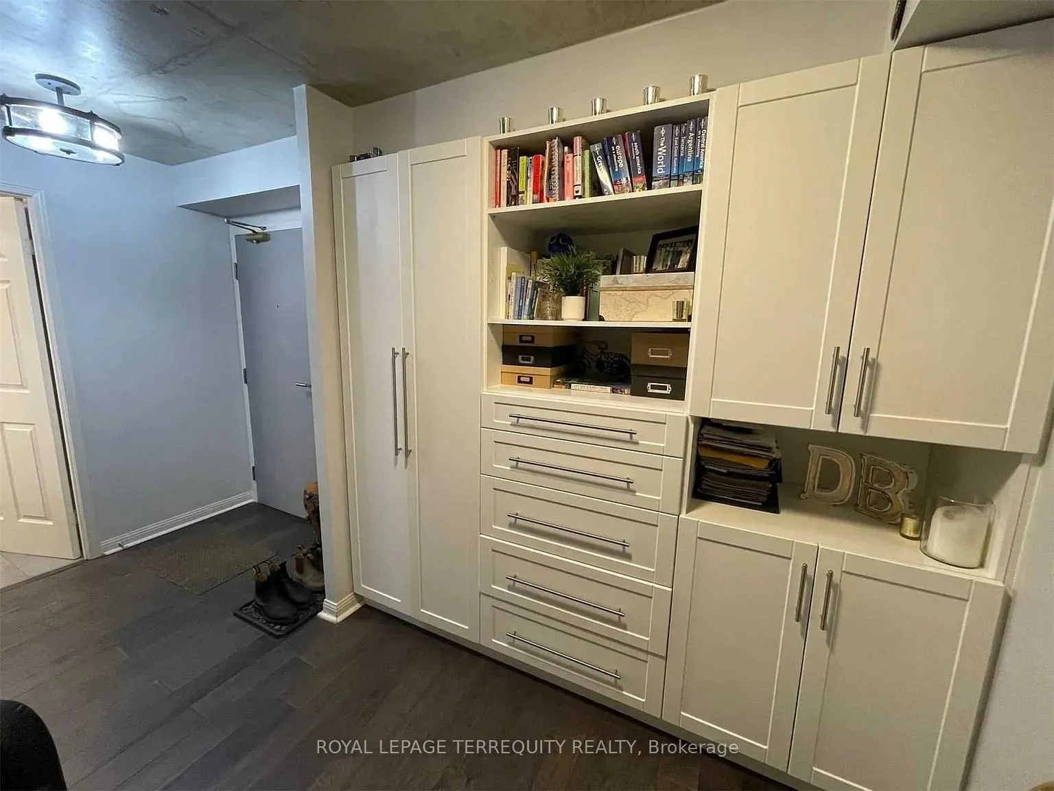 Photo 3 of Unit 314, 109 Front Street E, Toronto, Moss Park — HOMEH