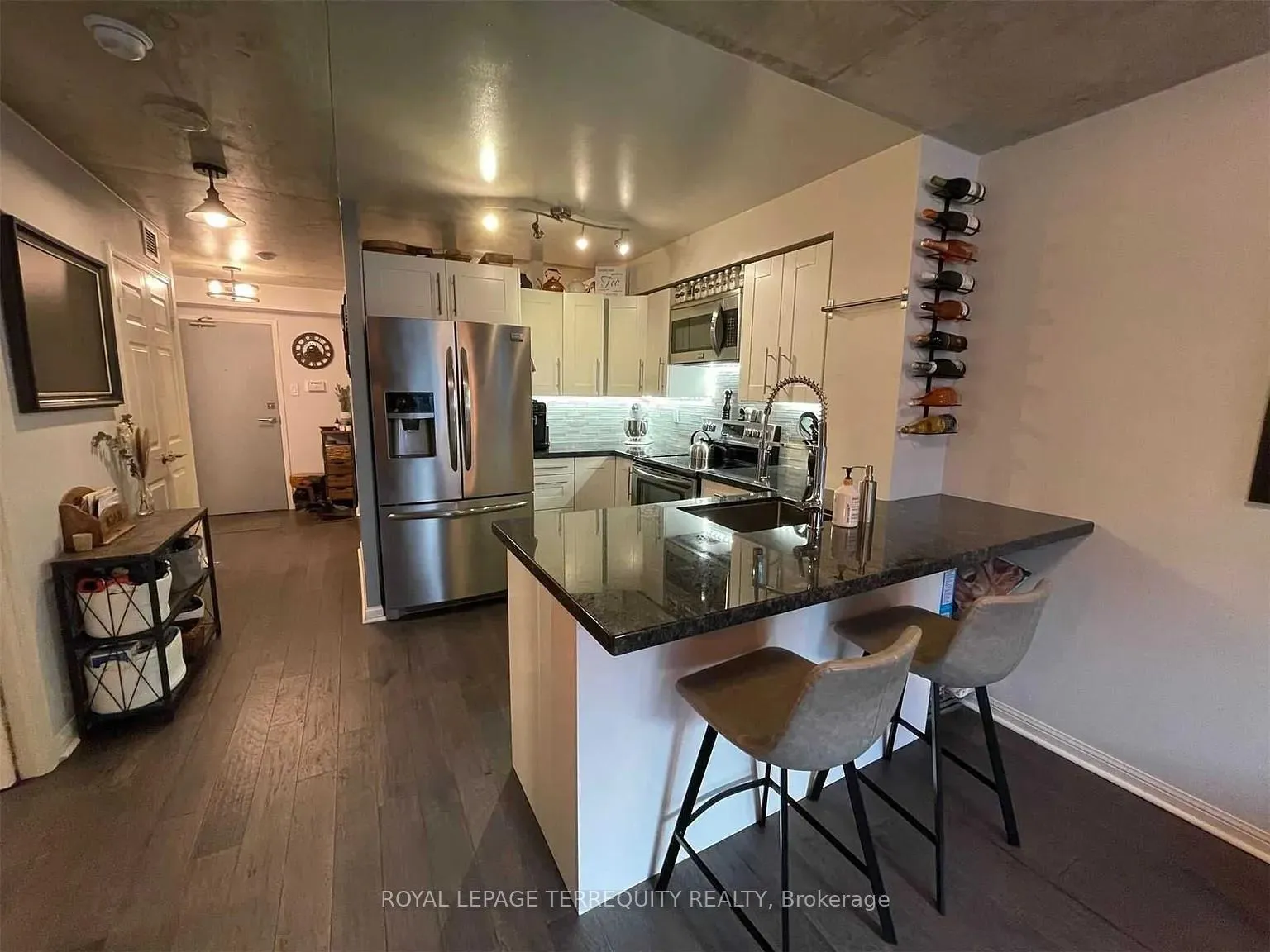 Photo 7 of Unit 314, 109 Front Street E, Toronto, Moss Park — HOMEH