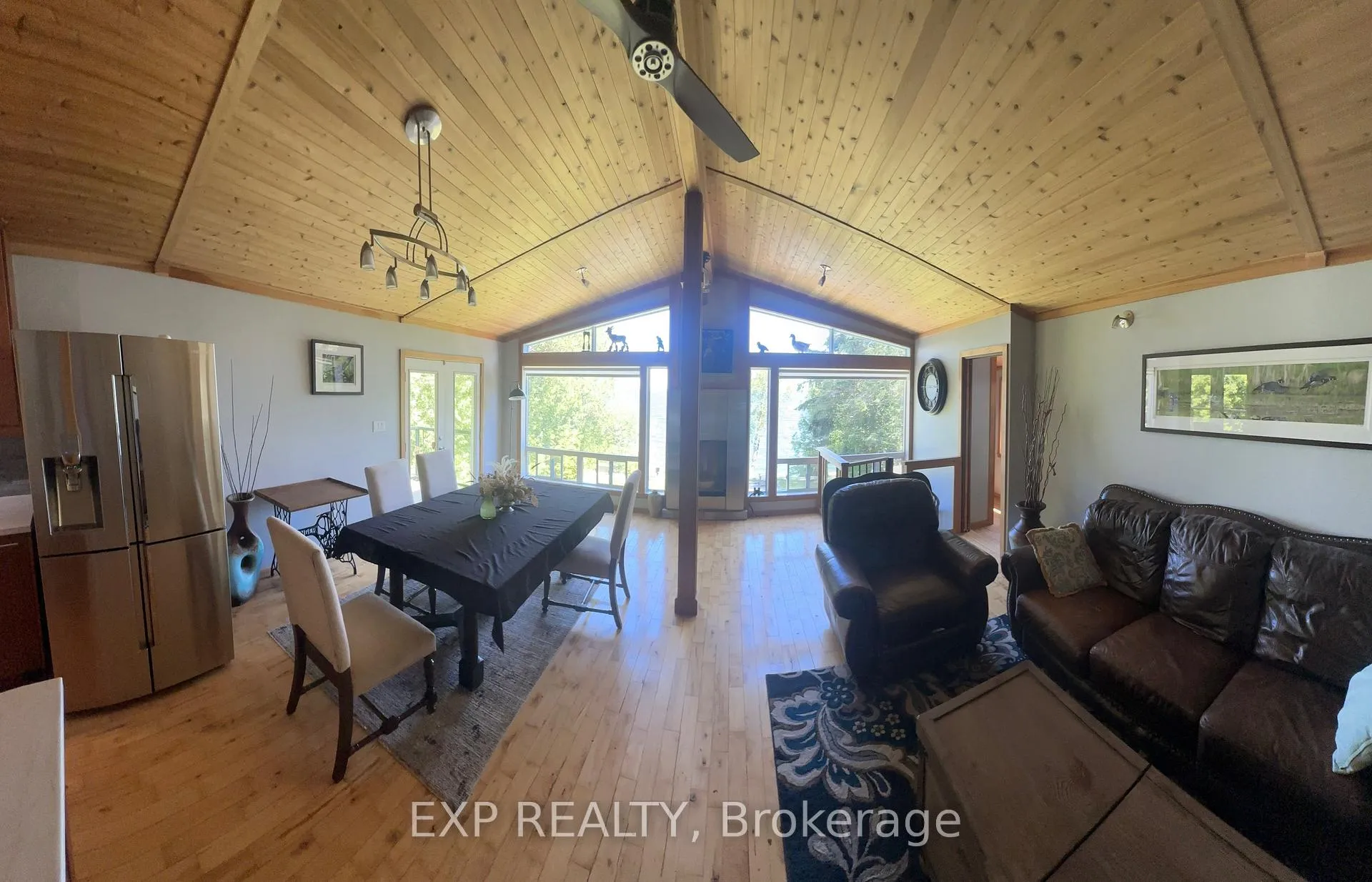 Photo 6 of 2295 Lakeshore Road E, Oro-Medonte, Rural Oro-Medonte — HOMEH
