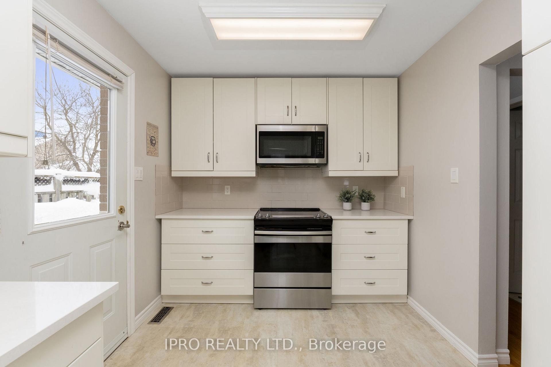 Photo 15 of 311 Simon Street, Shelburne — HOMEH