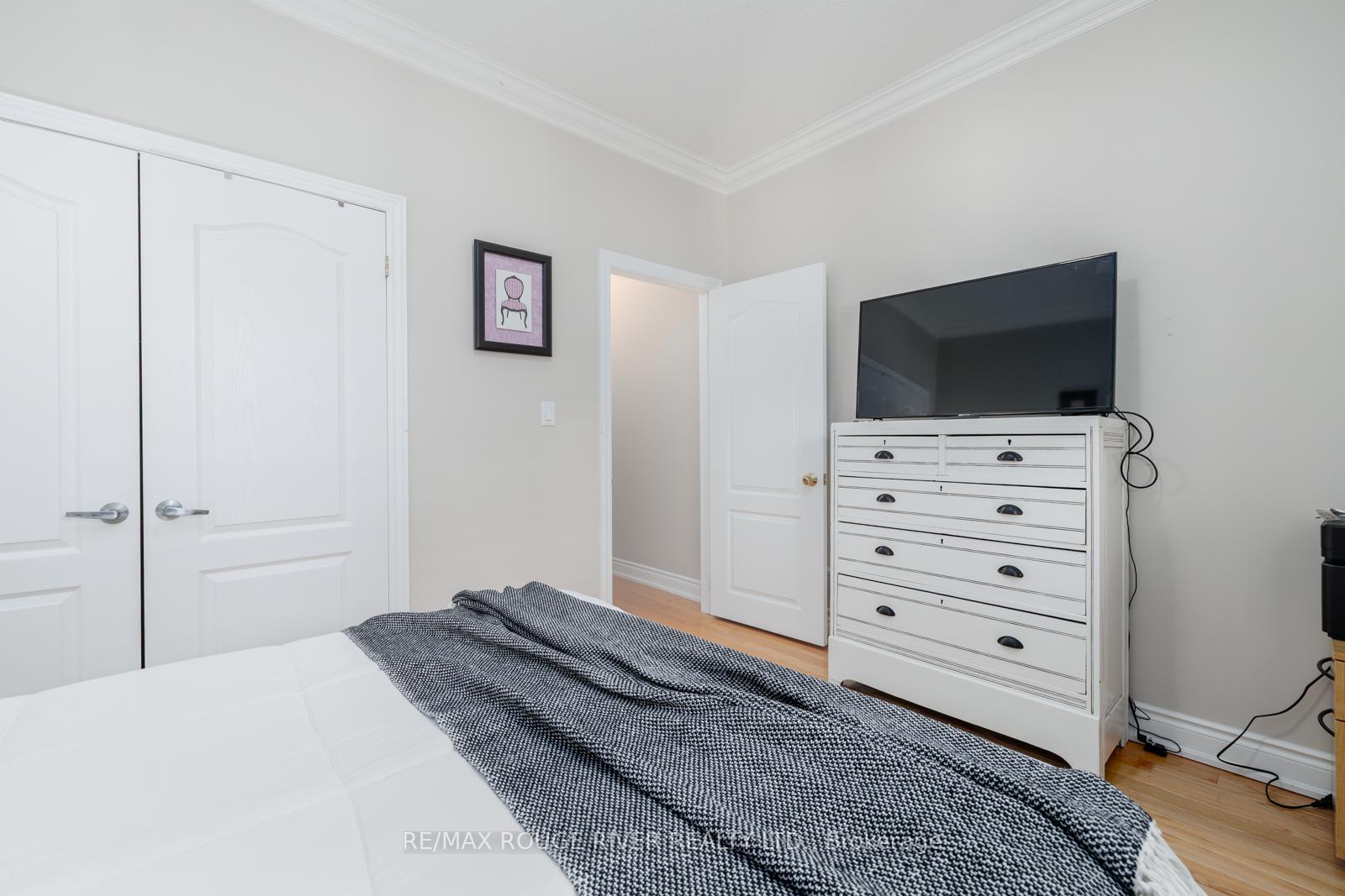 Photo 25 of 11 Mikelen Drive, Scugog, Port Perry — HOMEH