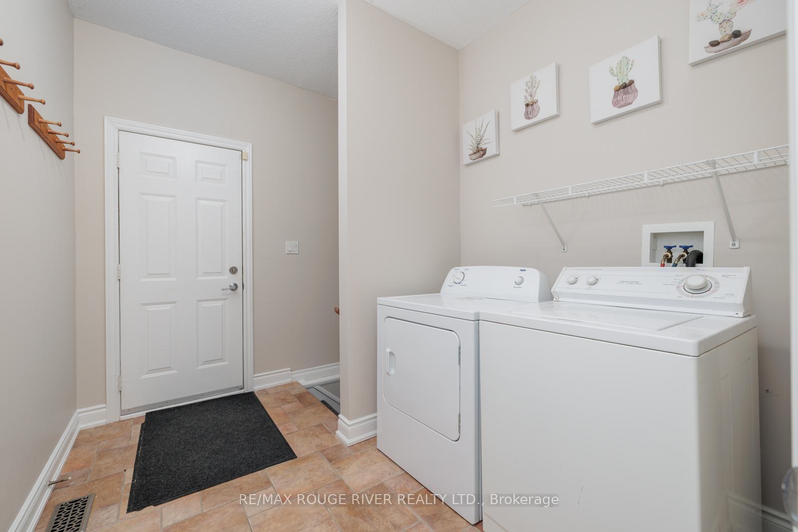 Photo 26 of 11 Mikelen Drive, Scugog, Port Perry — HOMEH