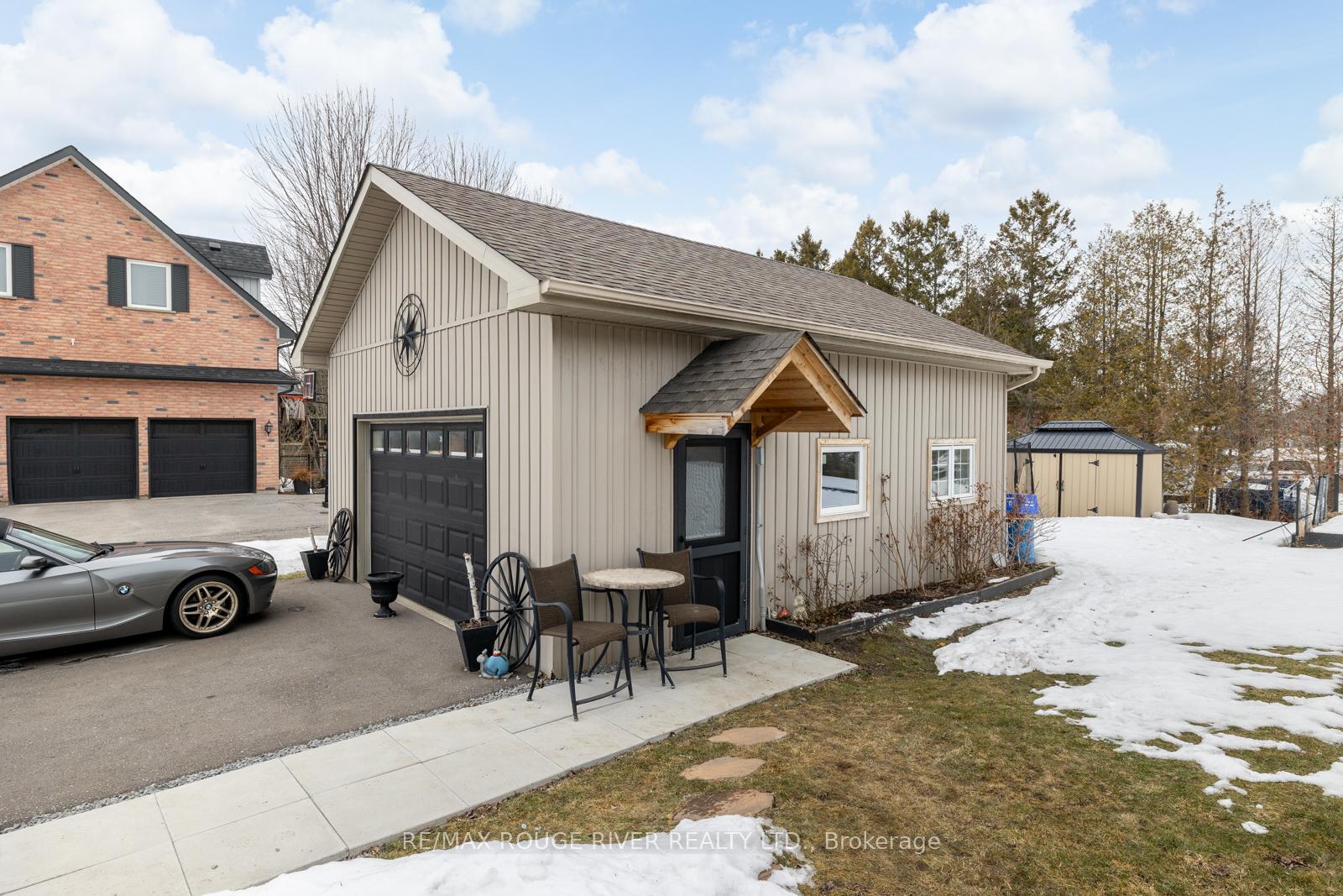 Photo 36 of 11 Mikelen Drive, Scugog, Port Perry — HOMEH