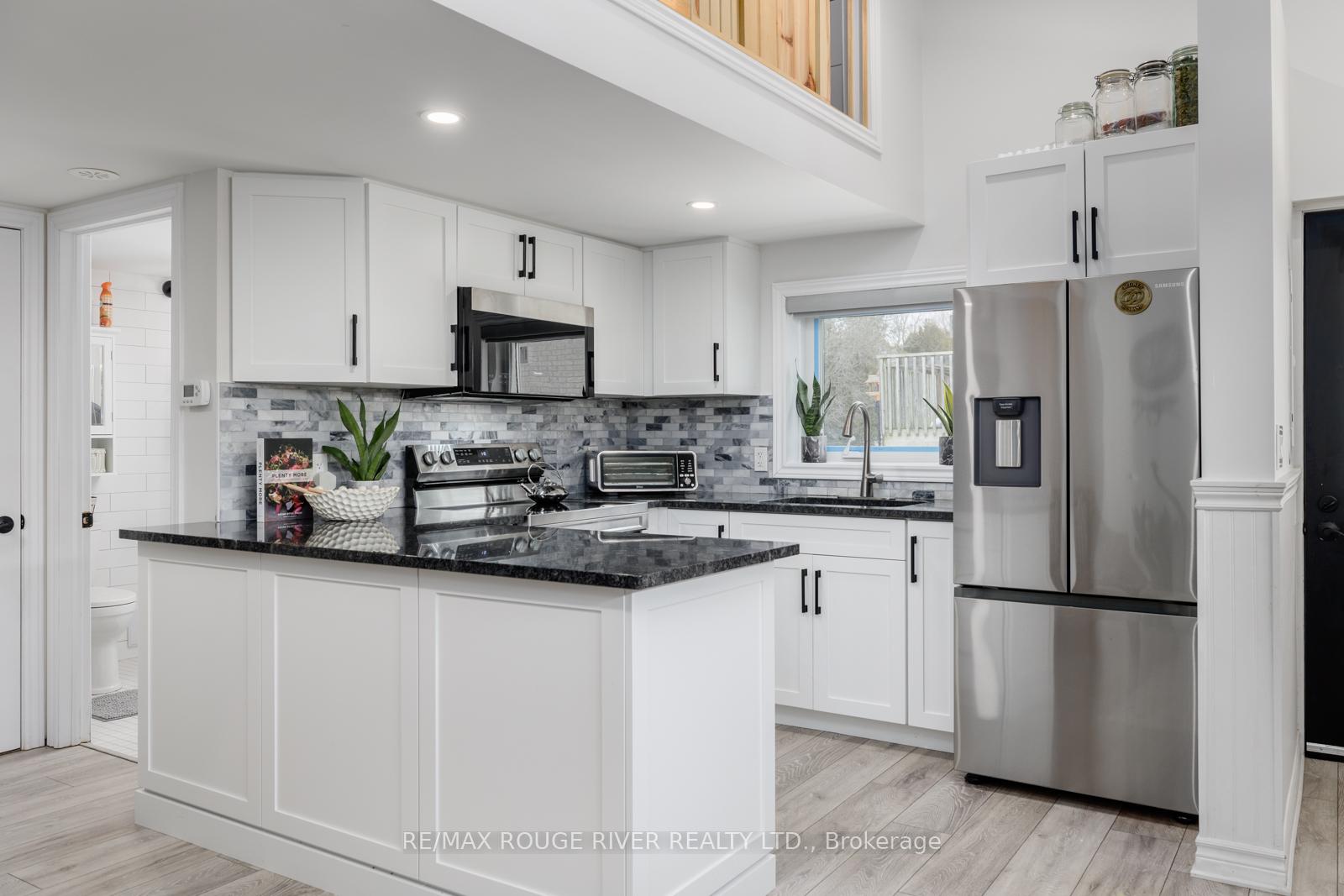 Photo 40 of 11 Mikelen Drive, Scugog, Port Perry — HOMEH