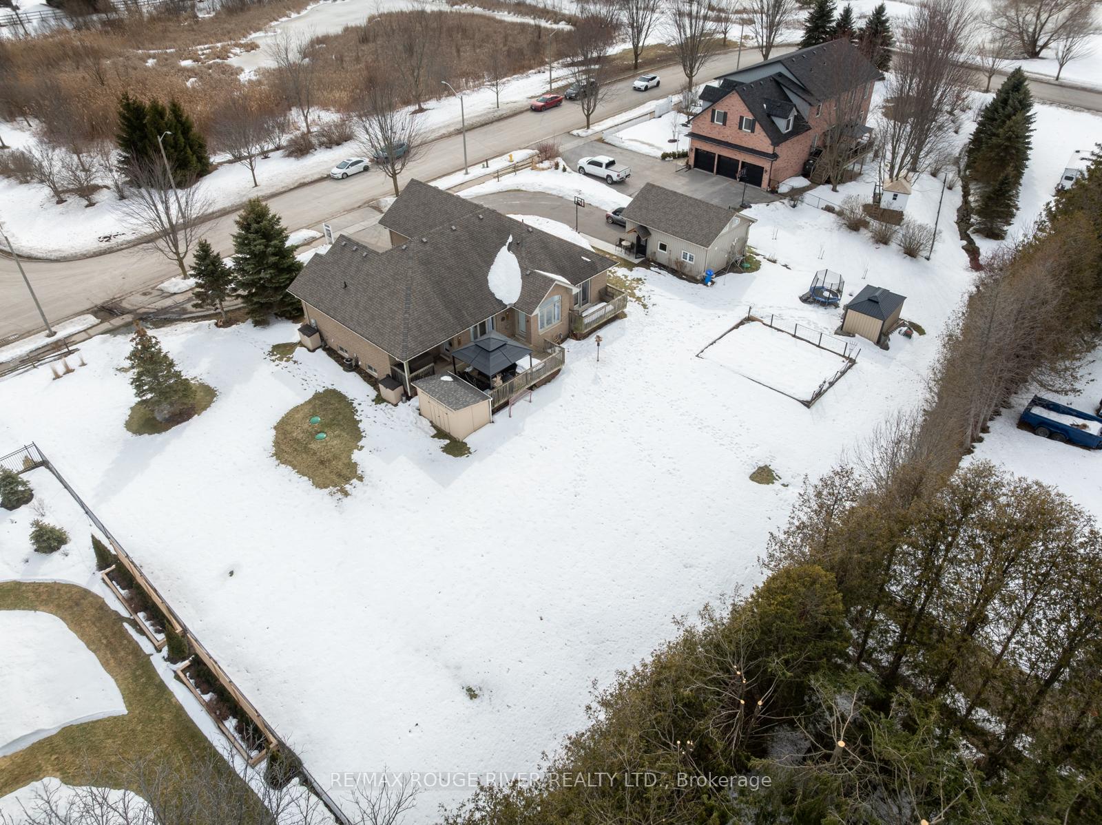 Photo 50 of 11 Mikelen Drive, Scugog, Port Perry — HOMEH