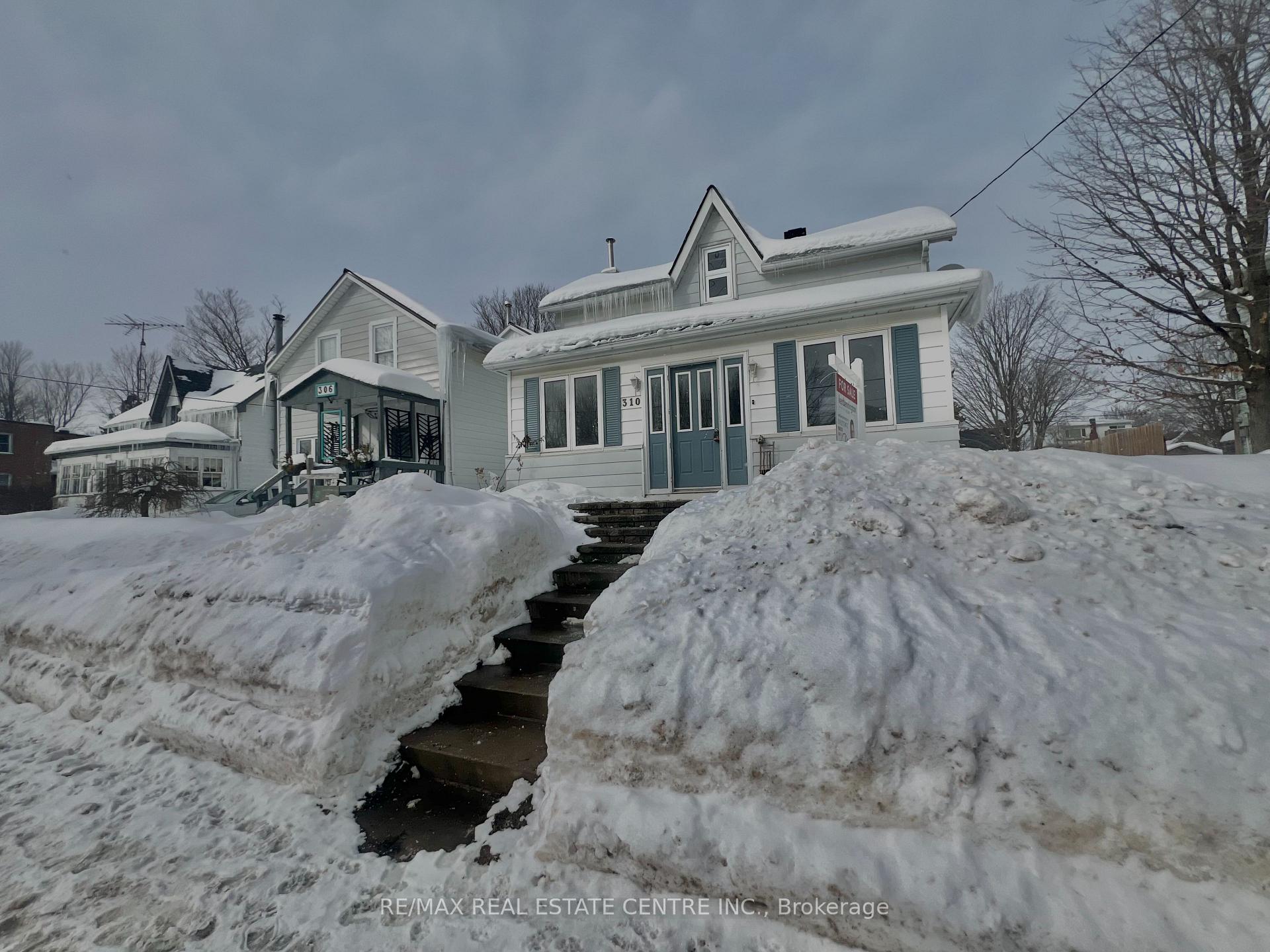 Photo 3 of 310 Andrew Street, Shelburne — HOMEH
