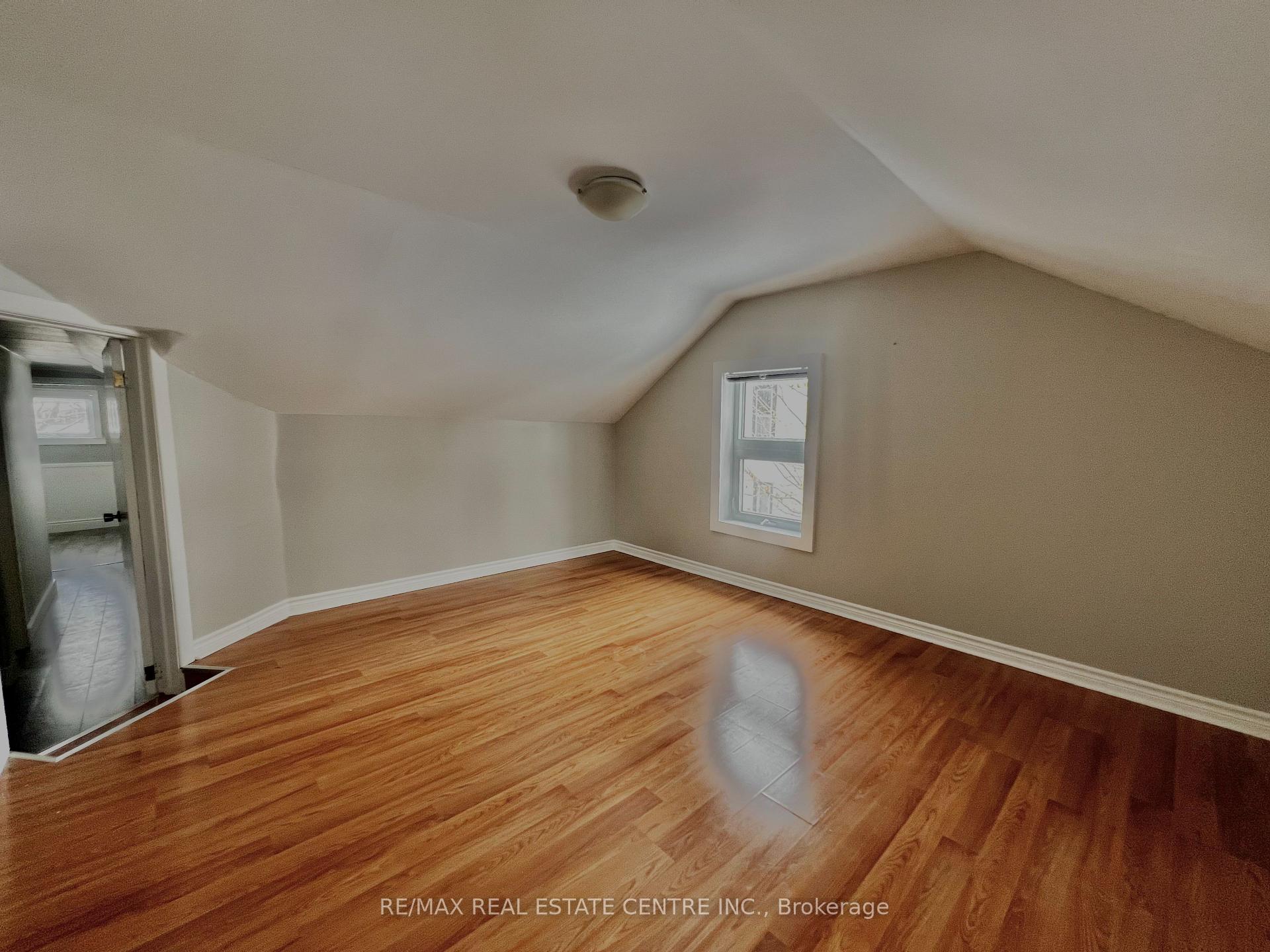 Photo 31 of 310 Andrew Street, Shelburne — HOMEH