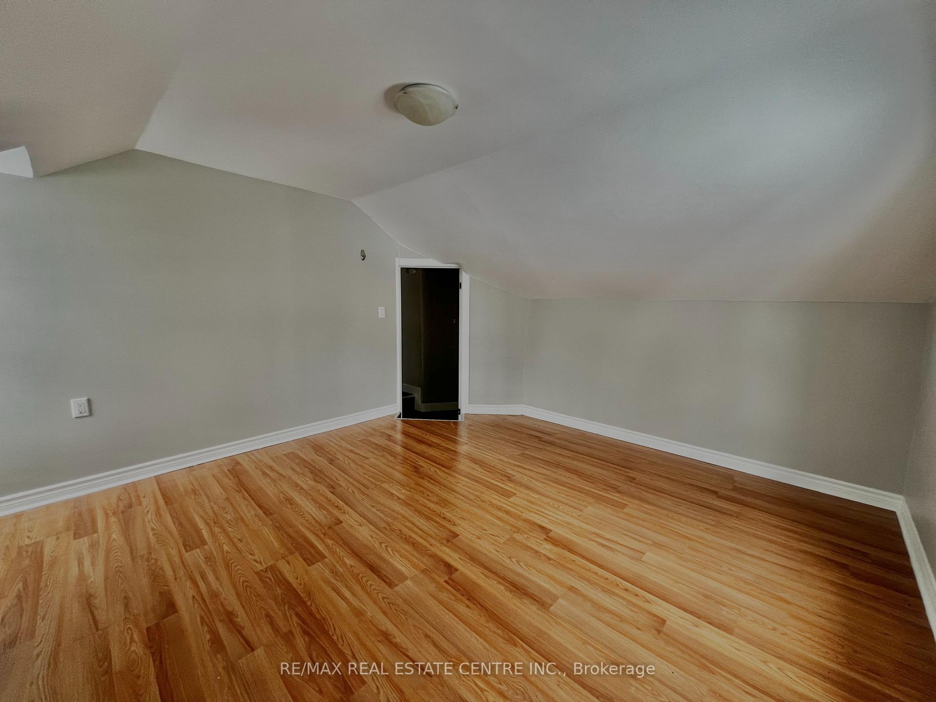 Photo 32 of 310 Andrew Street, Shelburne — HOMEH