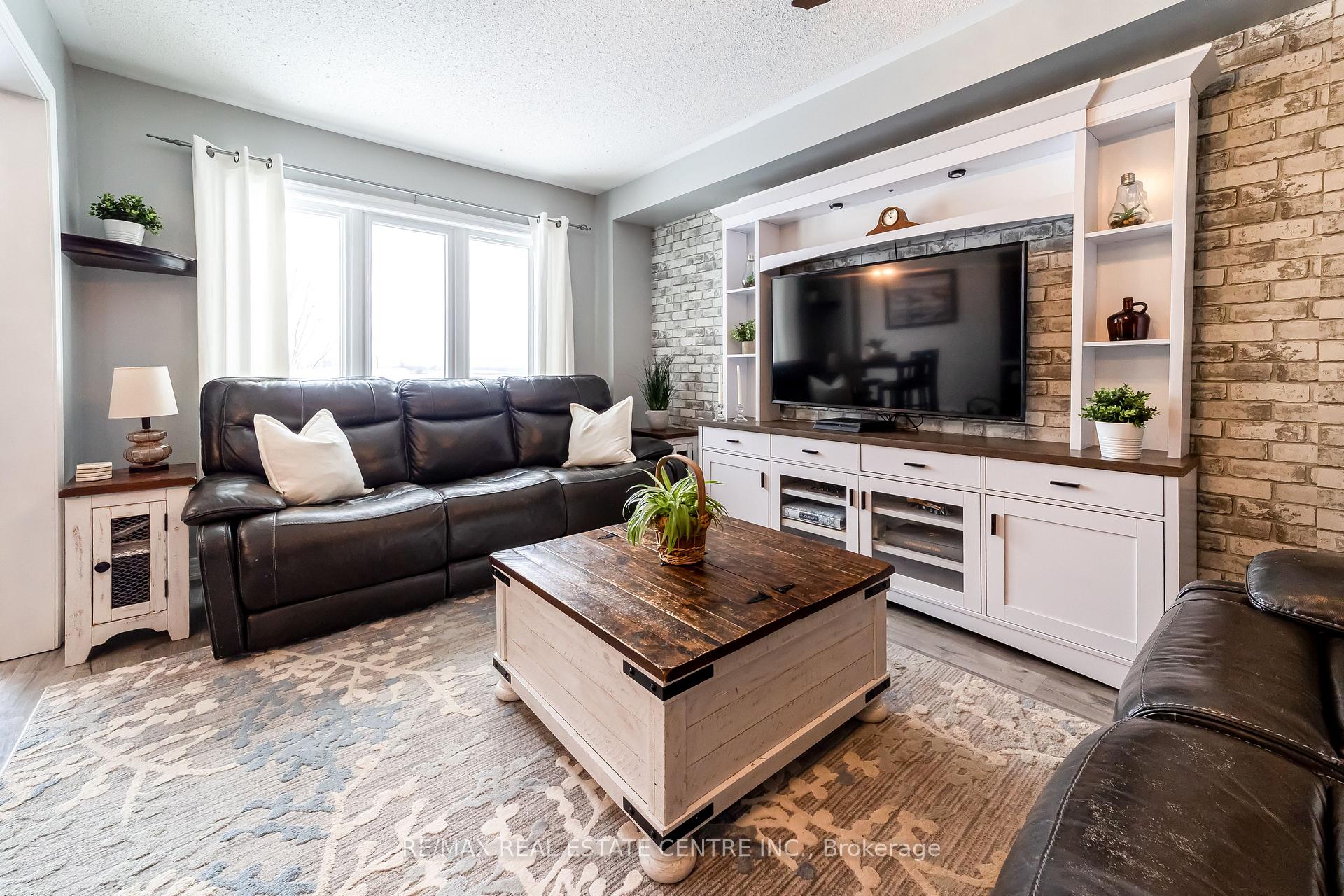Photo 5 of 821 Cook Crescent, Shelburne — HOMEH