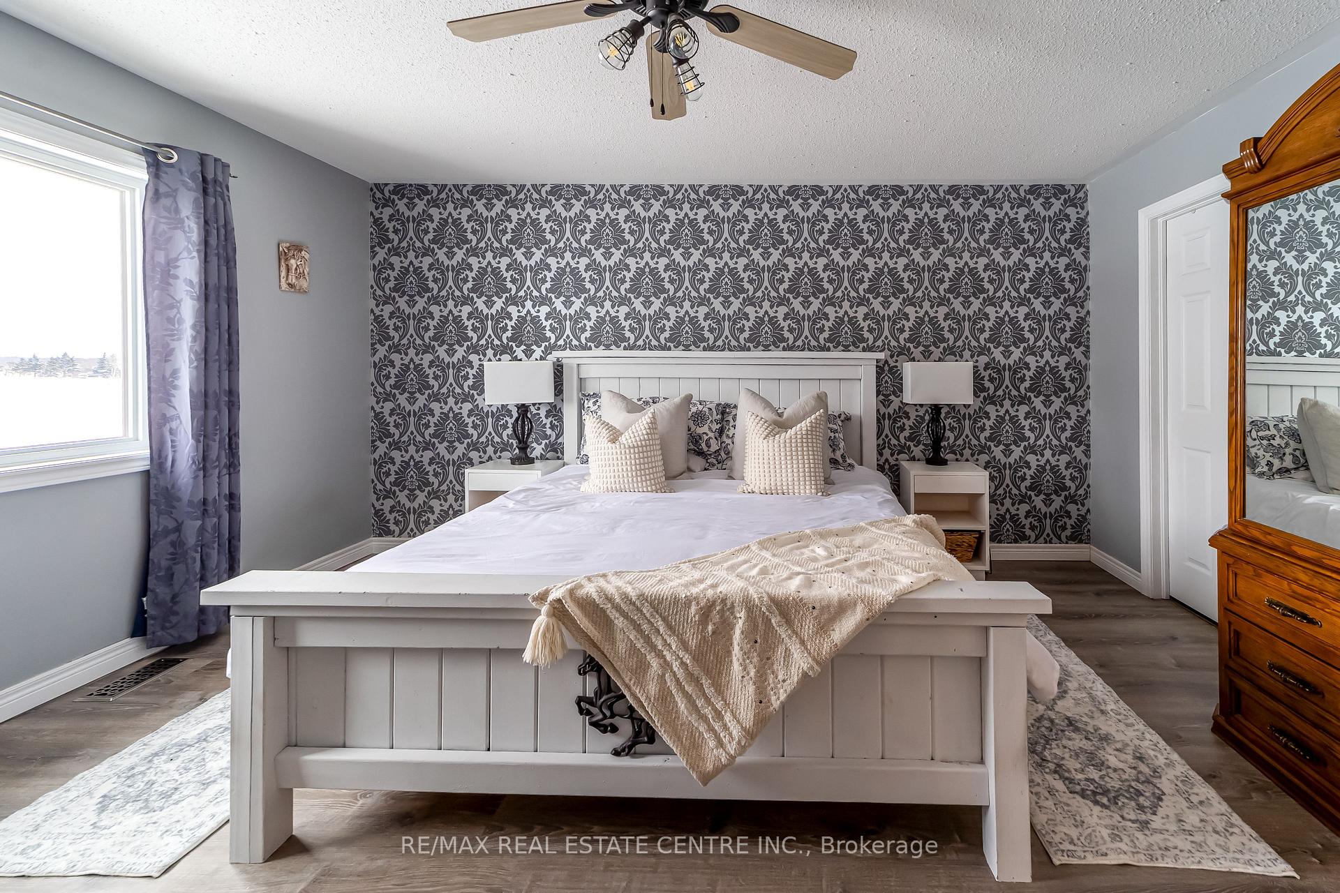 Photo 12 of 821 Cook Crescent, Shelburne — HOMEH