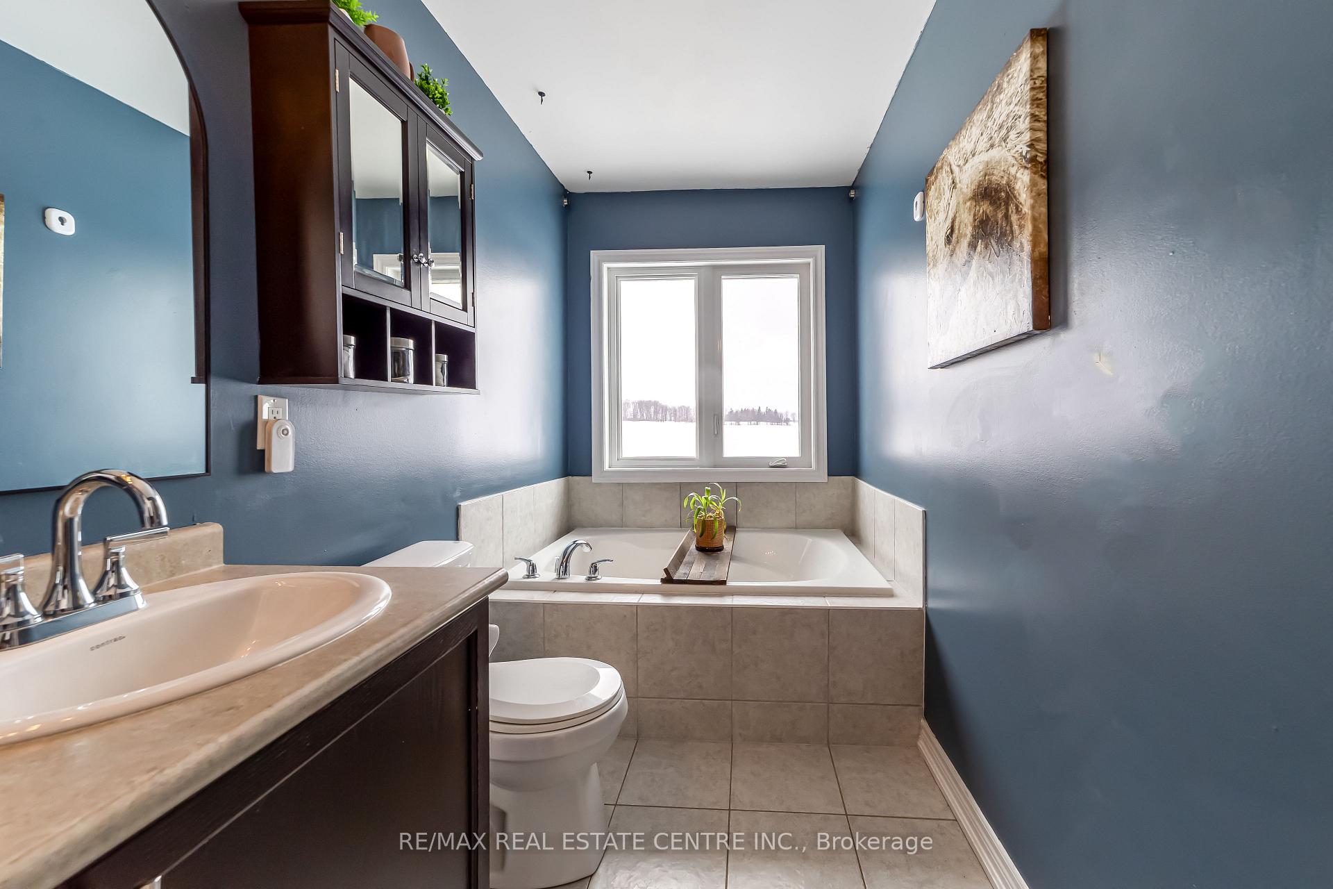 Photo 14 of 821 Cook Crescent, Shelburne — HOMEH
