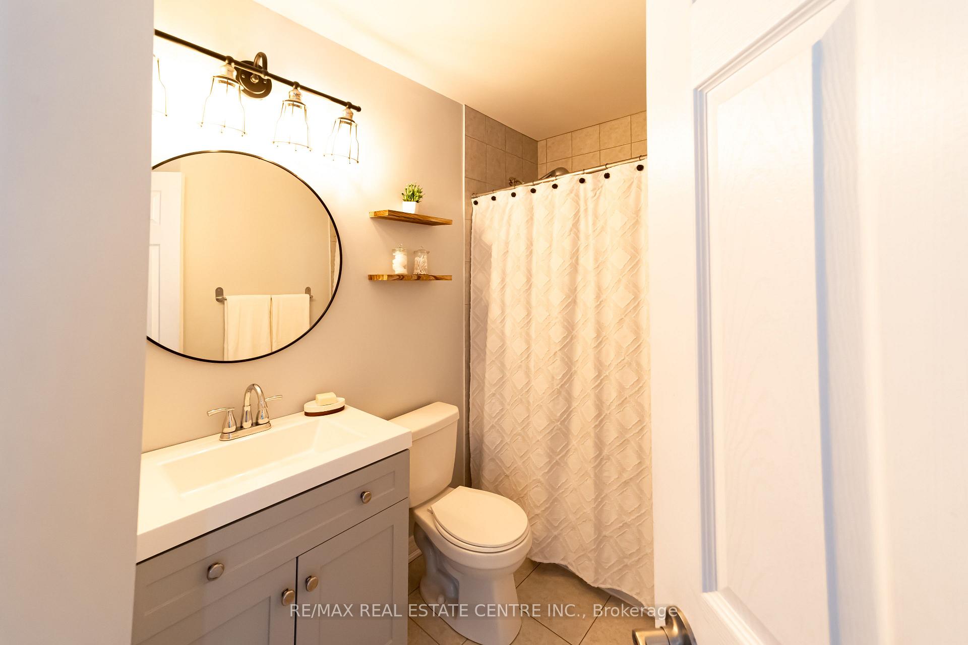 Photo 16 of 821 Cook Crescent, Shelburne — HOMEH