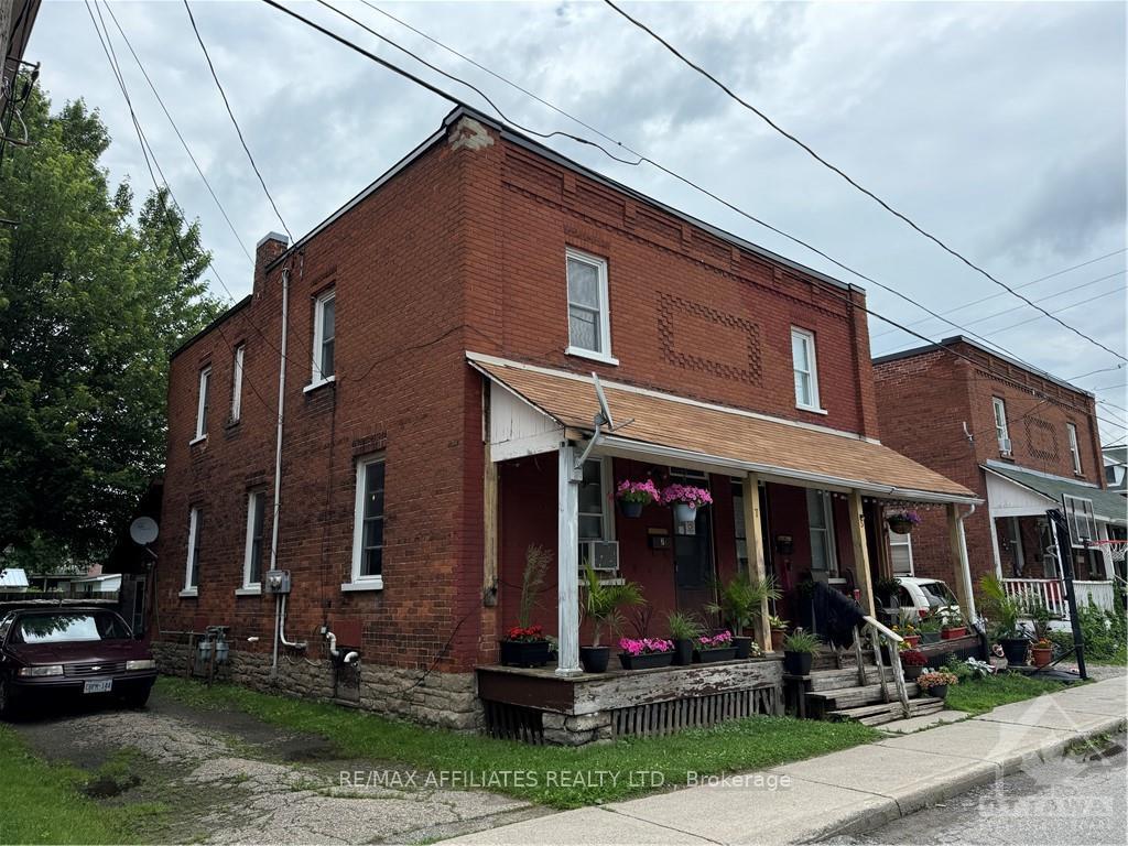 Photo 1 of 5-7 Ogden Avenue, Smiths Falls — HOMEH