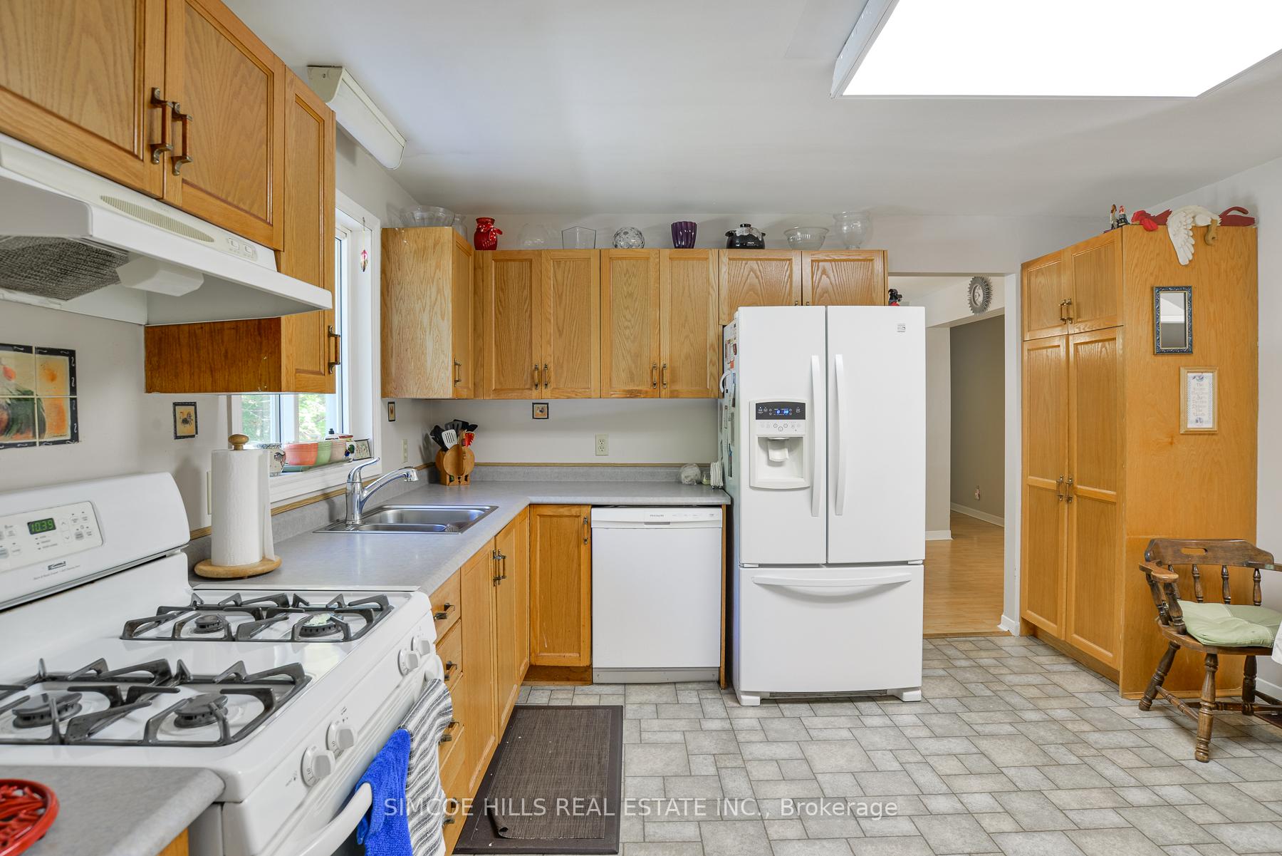 Photo 9 of 1758 Division Road E, Severn, Ardtrea — HOMEH