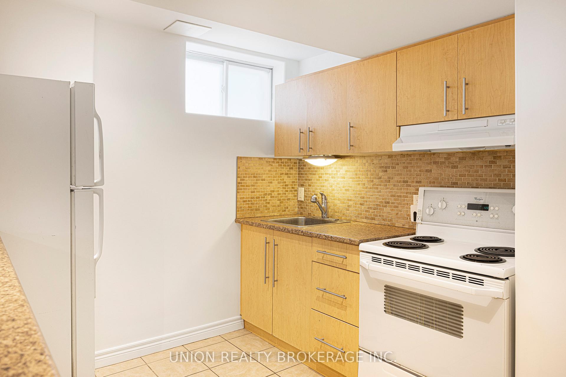 Photo 29 of 418 Bay Street, Scugog, Port Perry — HOMEH