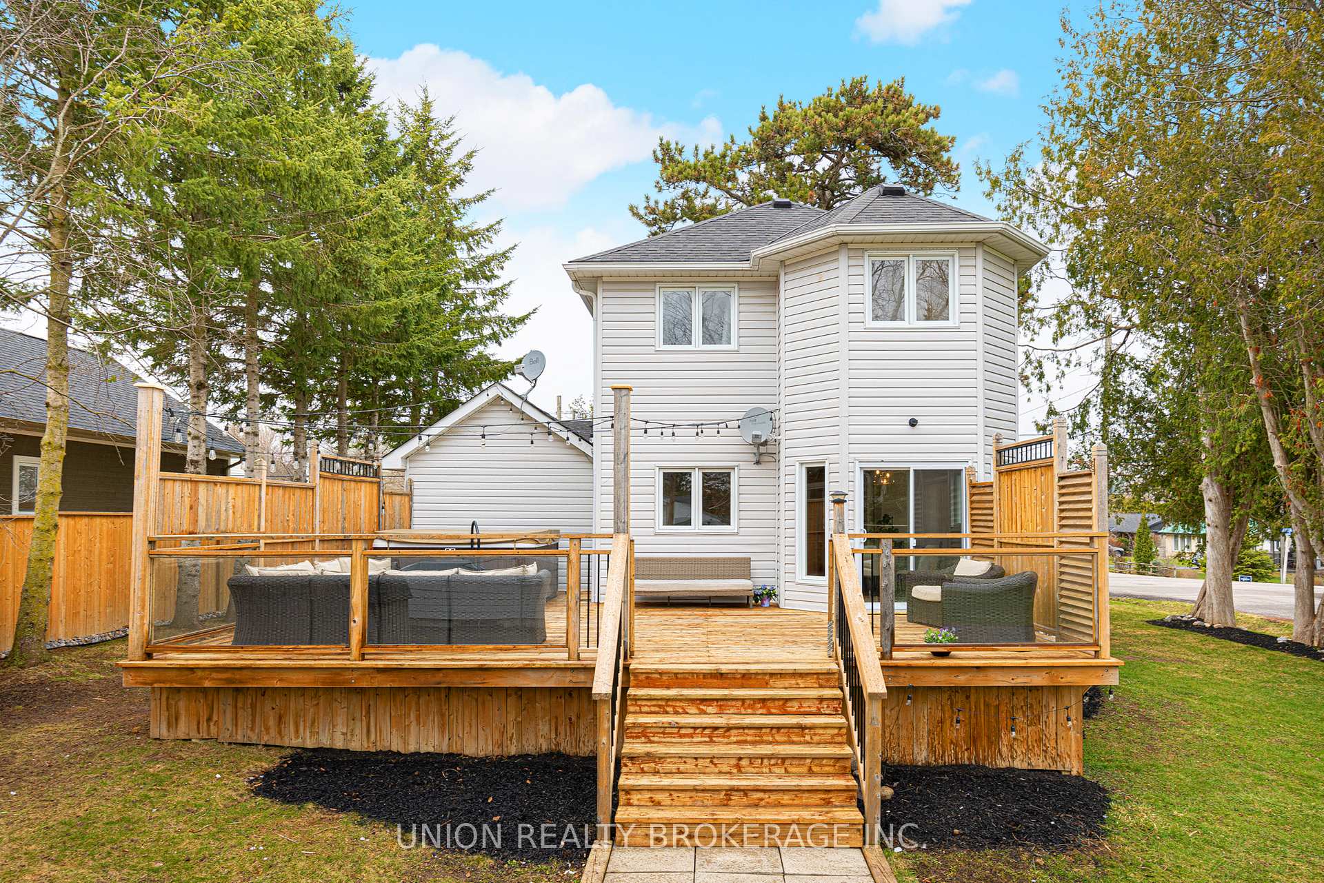 Photo 38 of 418 Bay Street, Scugog, Port Perry — HOMEH