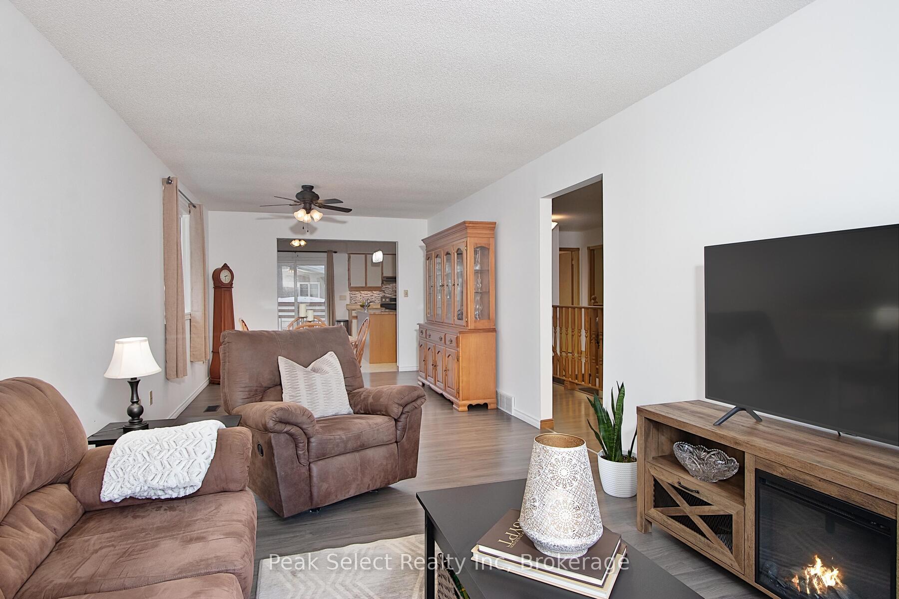 Photo 7 of 68 Devon Drive, South Huron, Exeter — HOMEH