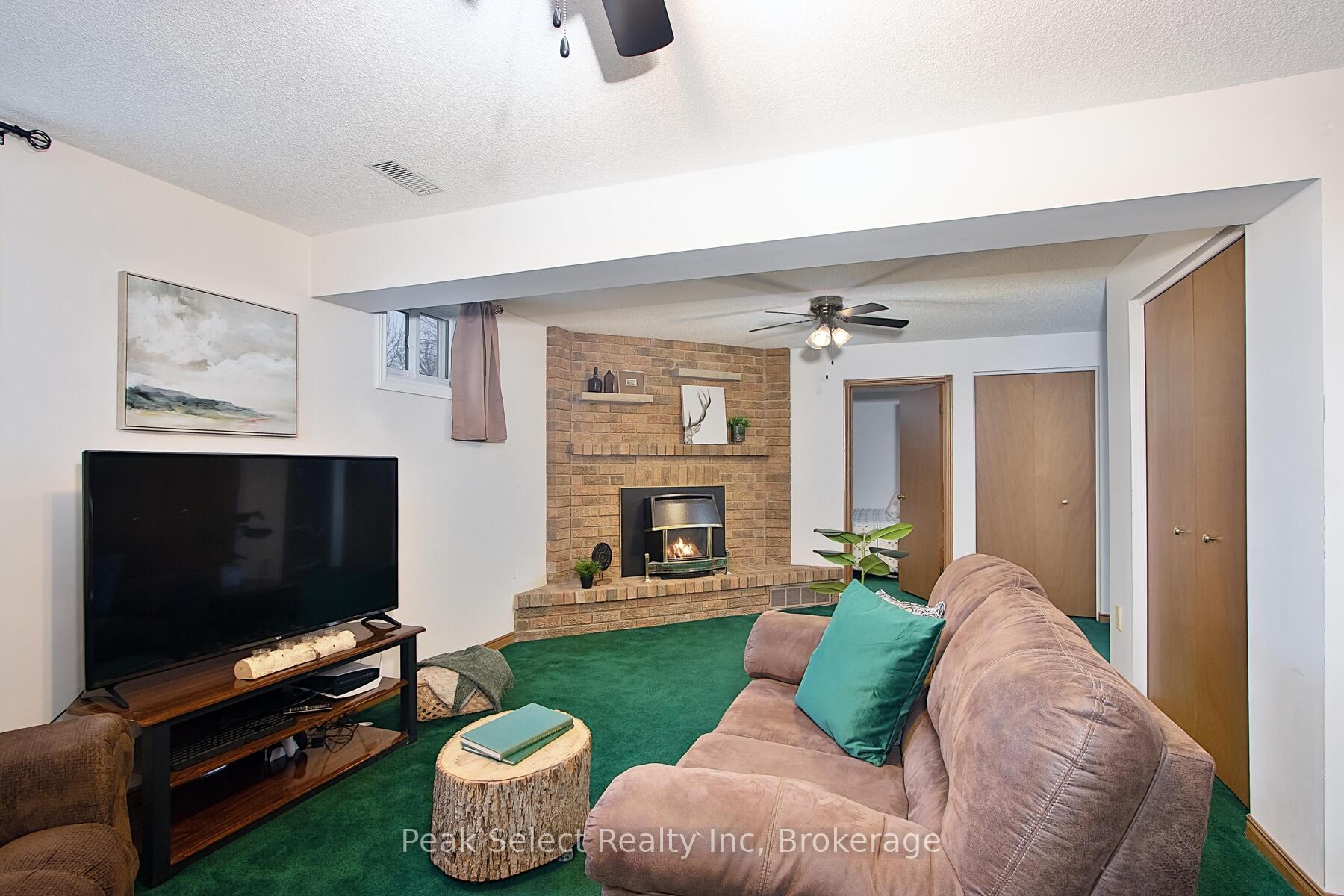 Photo 24 of 68 Devon Drive, South Huron, Exeter — HOMEH