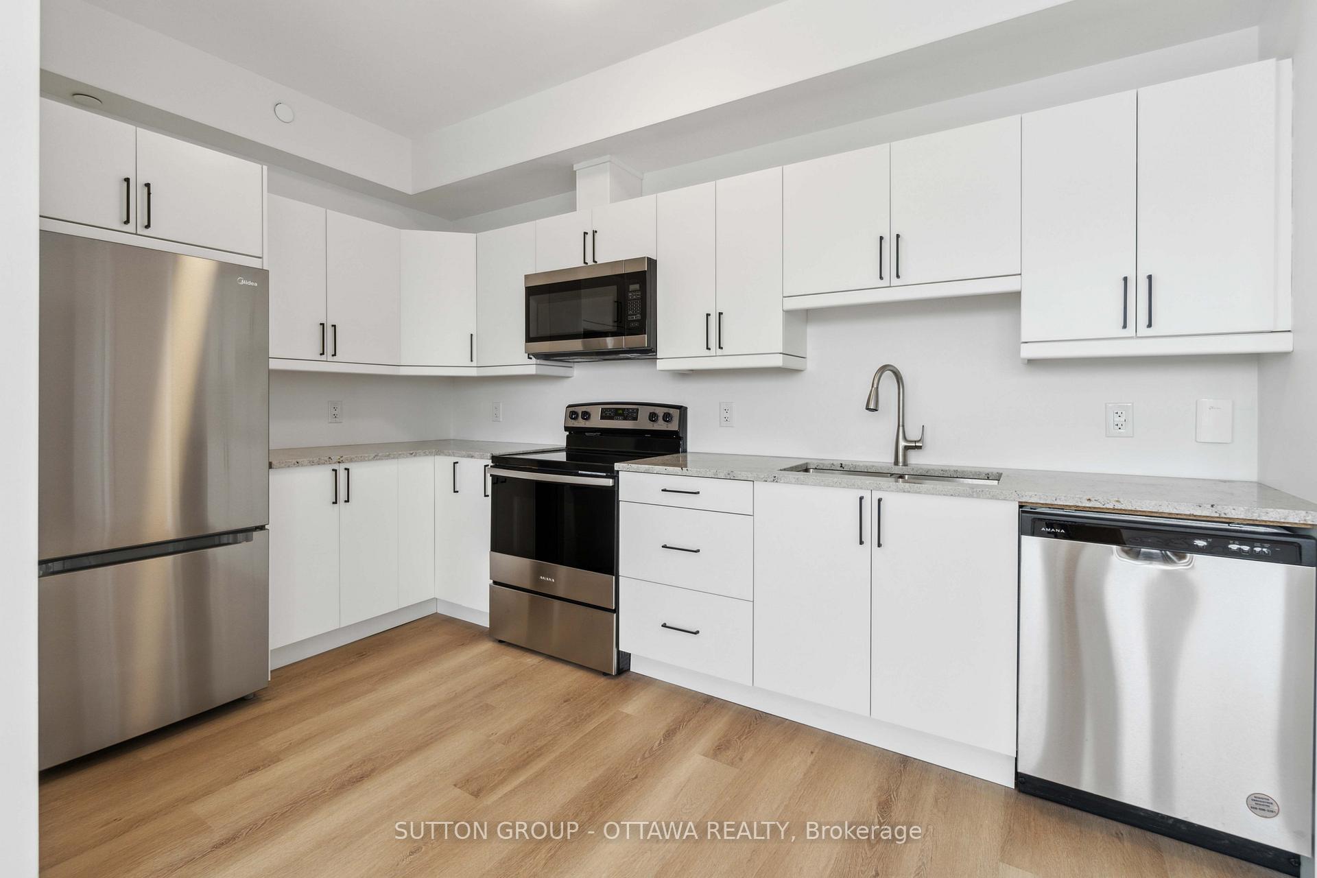 Photo 5 of Unit 402, 7 Maple Avenue, Smiths Falls — HOMEH