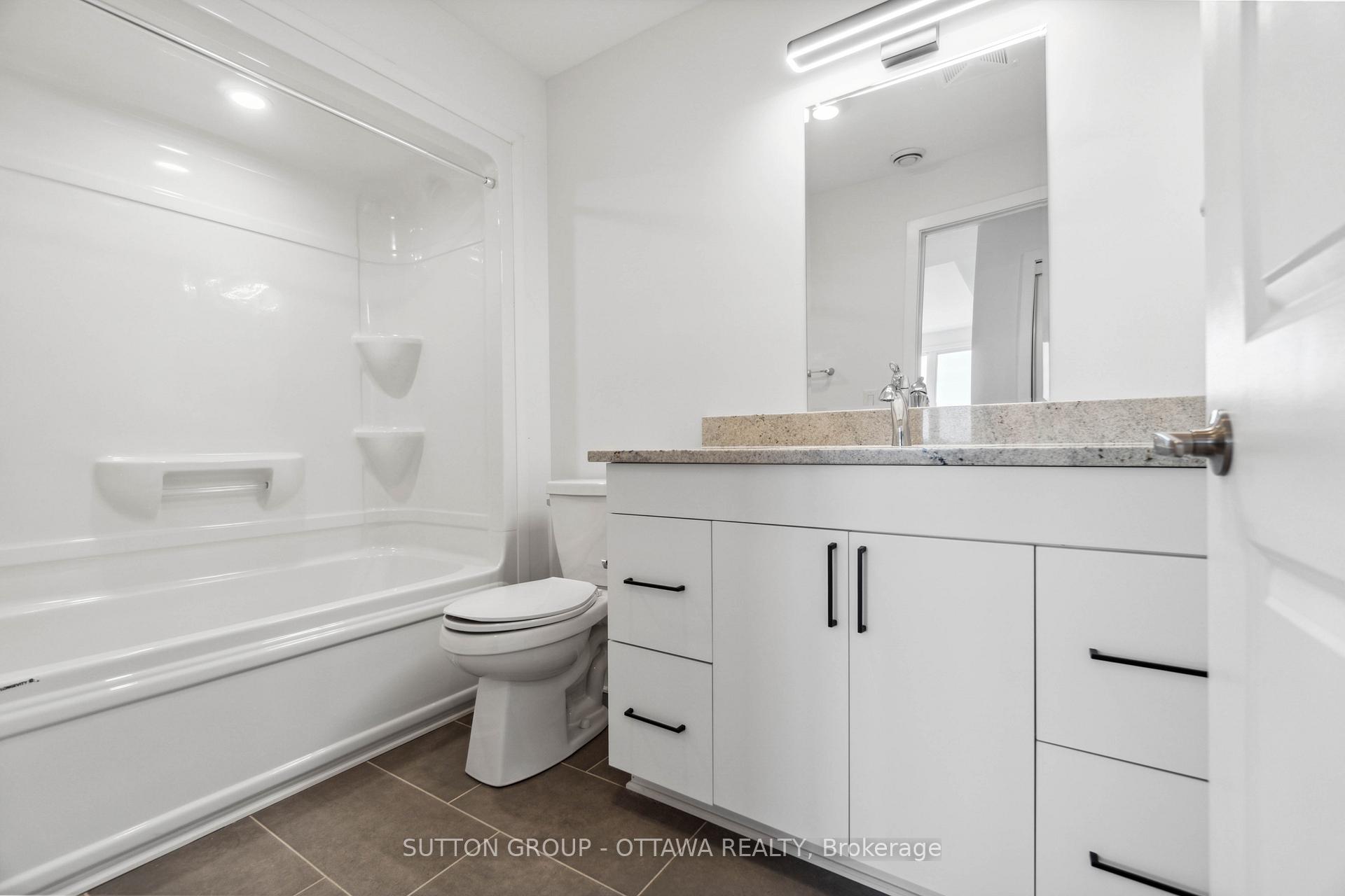Photo 13 of Unit 402, 7 Maple Avenue, Smiths Falls — HOMEH