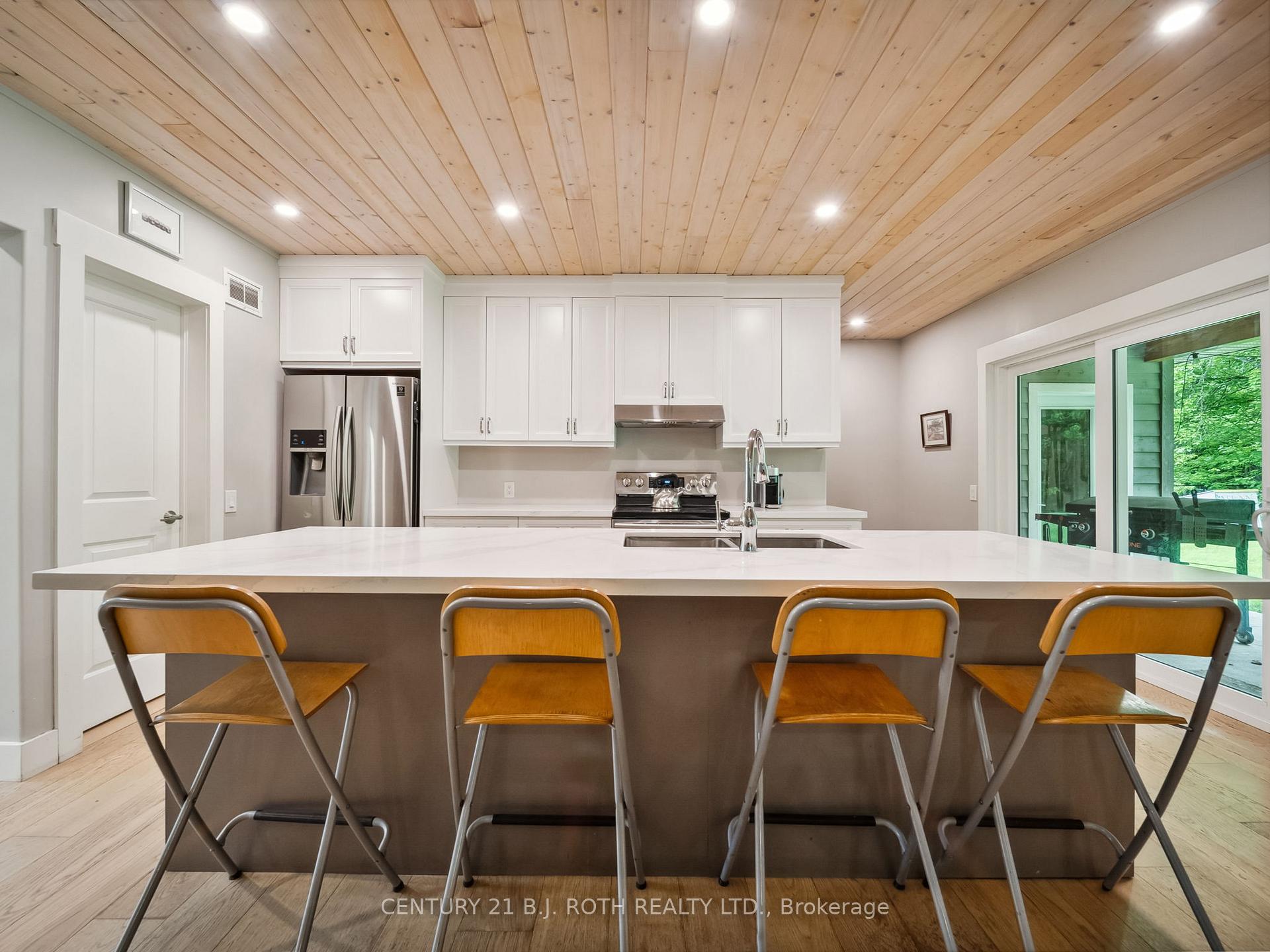 Photo 4 of 4098 Cambrian Road, Severn, Rural Severn — HOMEH