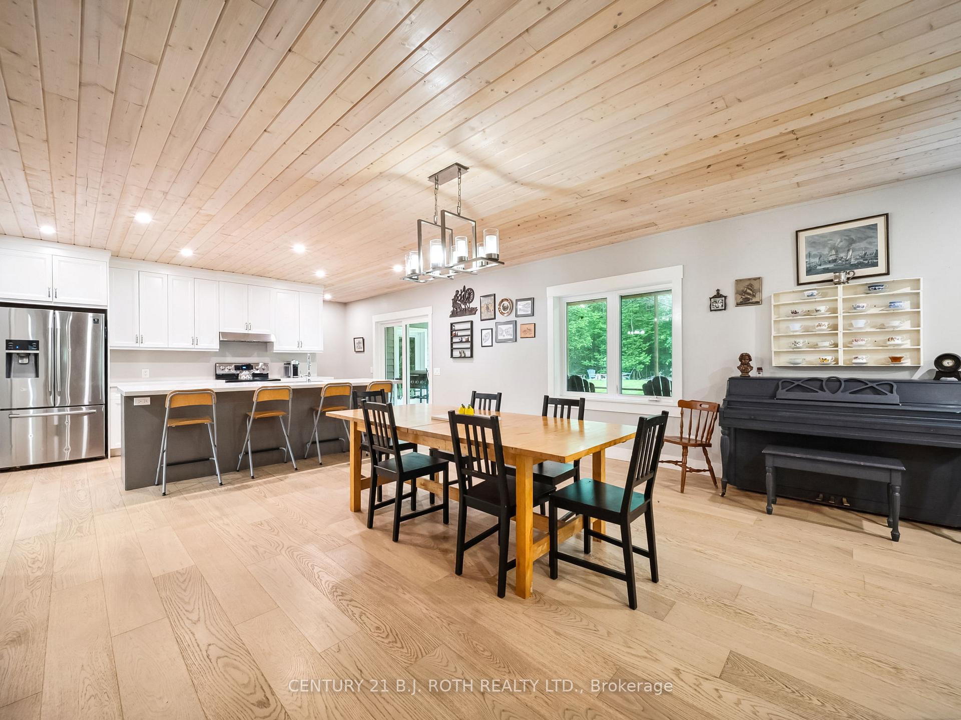 Photo 5 of 4098 Cambrian Road, Severn, Rural Severn — HOMEH