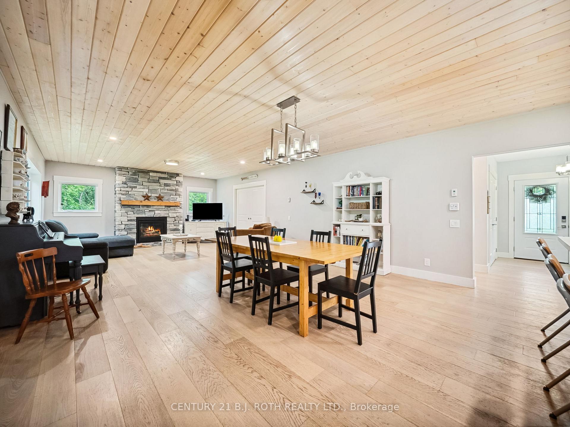 Photo 7 of 4098 Cambrian Road, Severn, Rural Severn — HOMEH