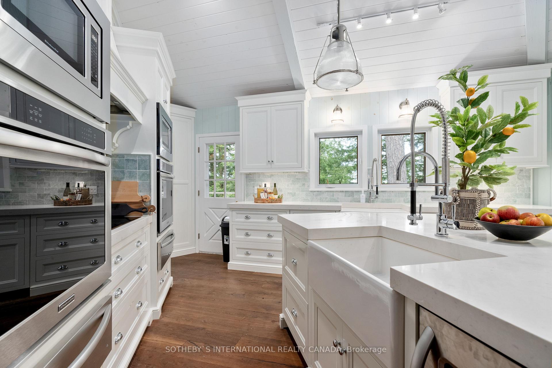 Photo 14 of 31 Moss Island, Seguin — HOMEH