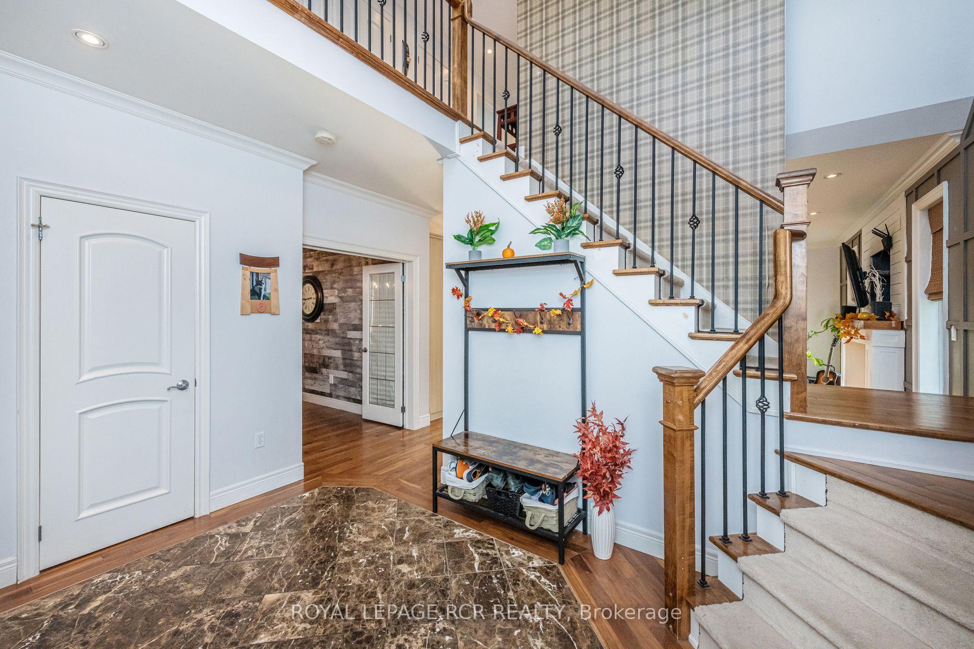Photo 5 of 668 Cedar Street, Shelburne — HOMEH