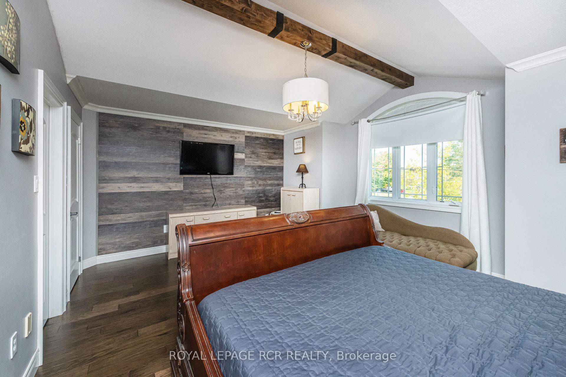 Photo 29 of 668 Cedar Street, Shelburne — HOMEH