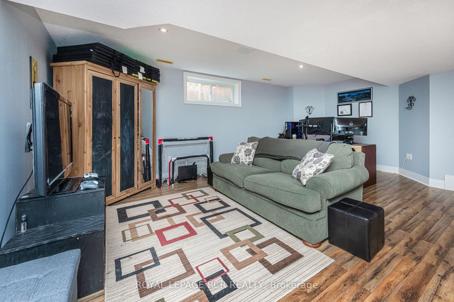 Photo 33 of 668 Cedar Street, Shelburne — HOMEH