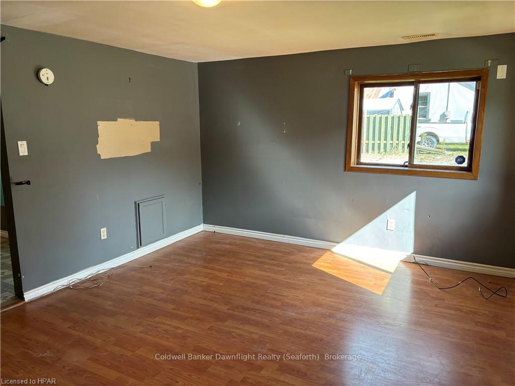 Photo 4 of 130 Richmond Street, South Huron, Stephen — HOMEH